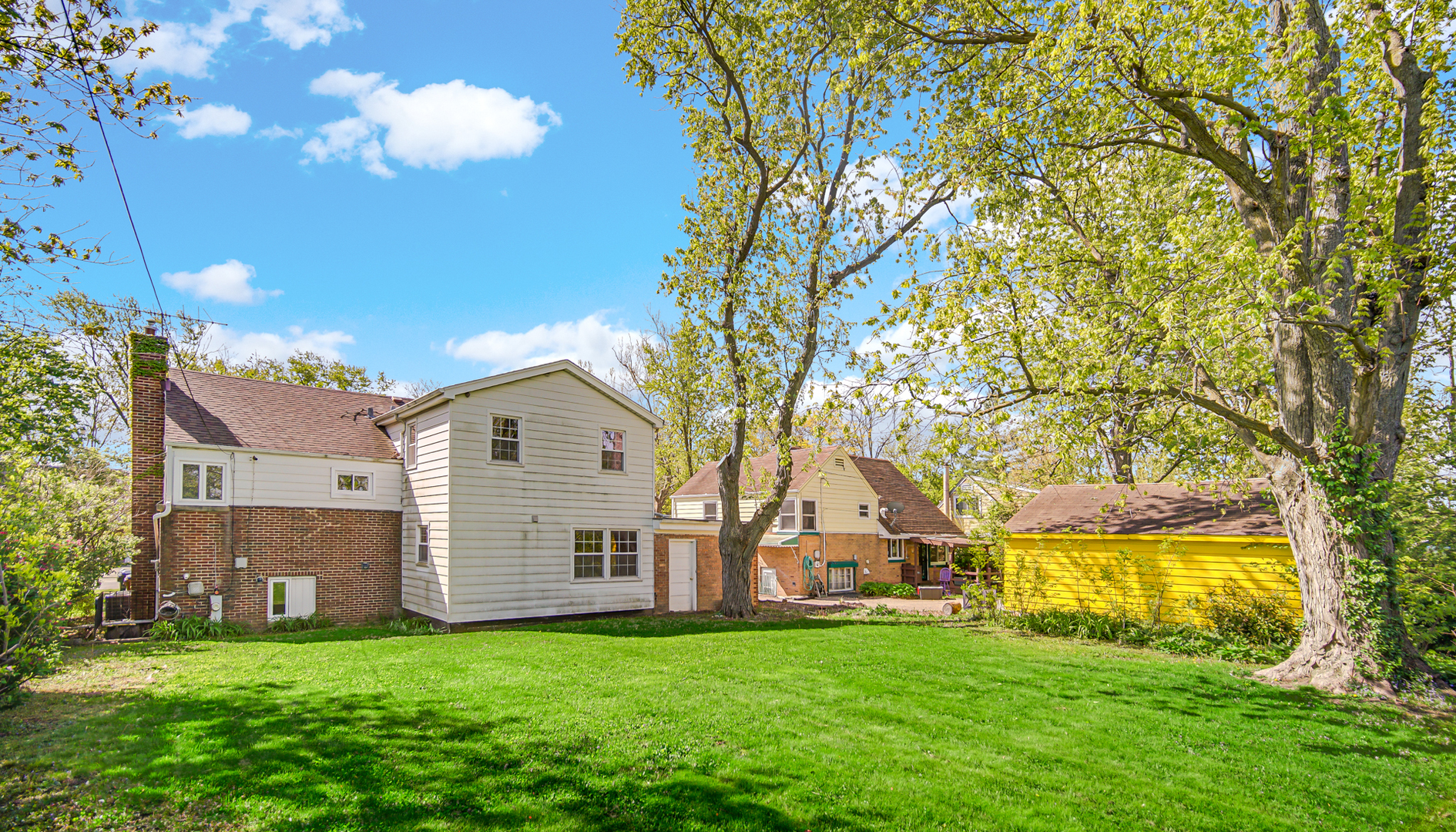 18422 Clyde Road, Homewood, IL 60430