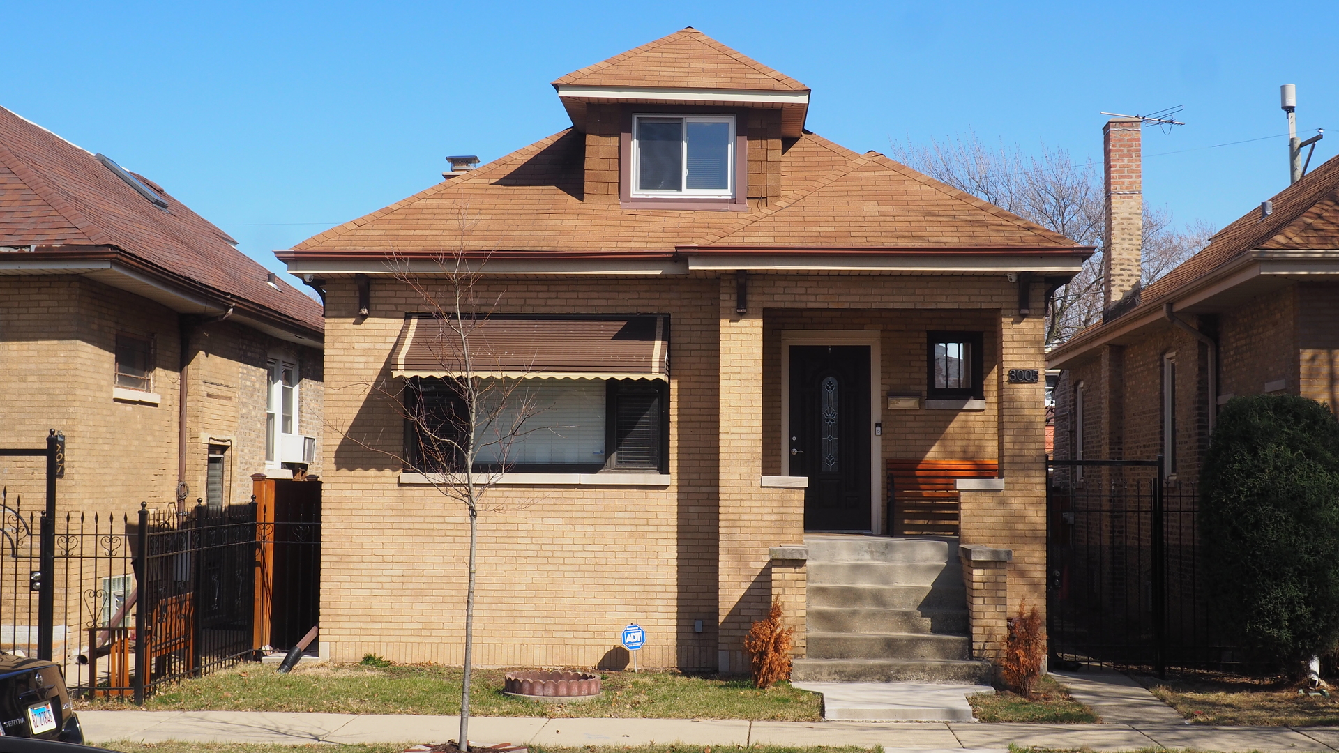 3005 N Kostner Avenue, Chicago, IL 60641