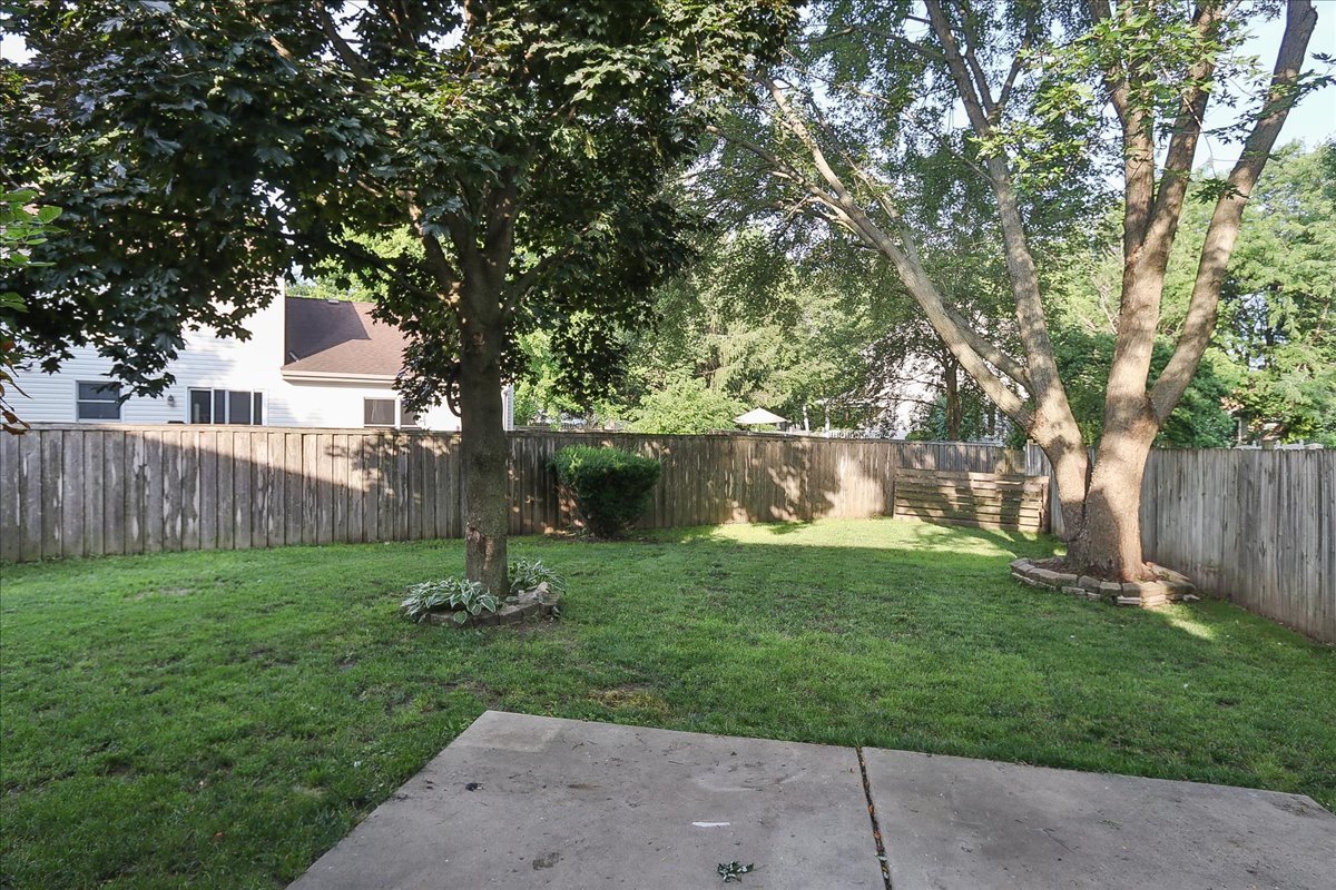 636 N Lyle Avenue, Elgin, IL 60123