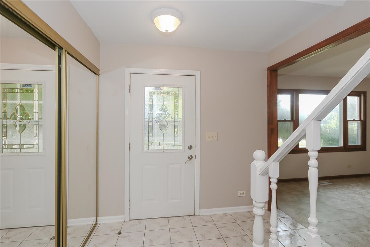 636 N Lyle Avenue, Elgin, IL 60123