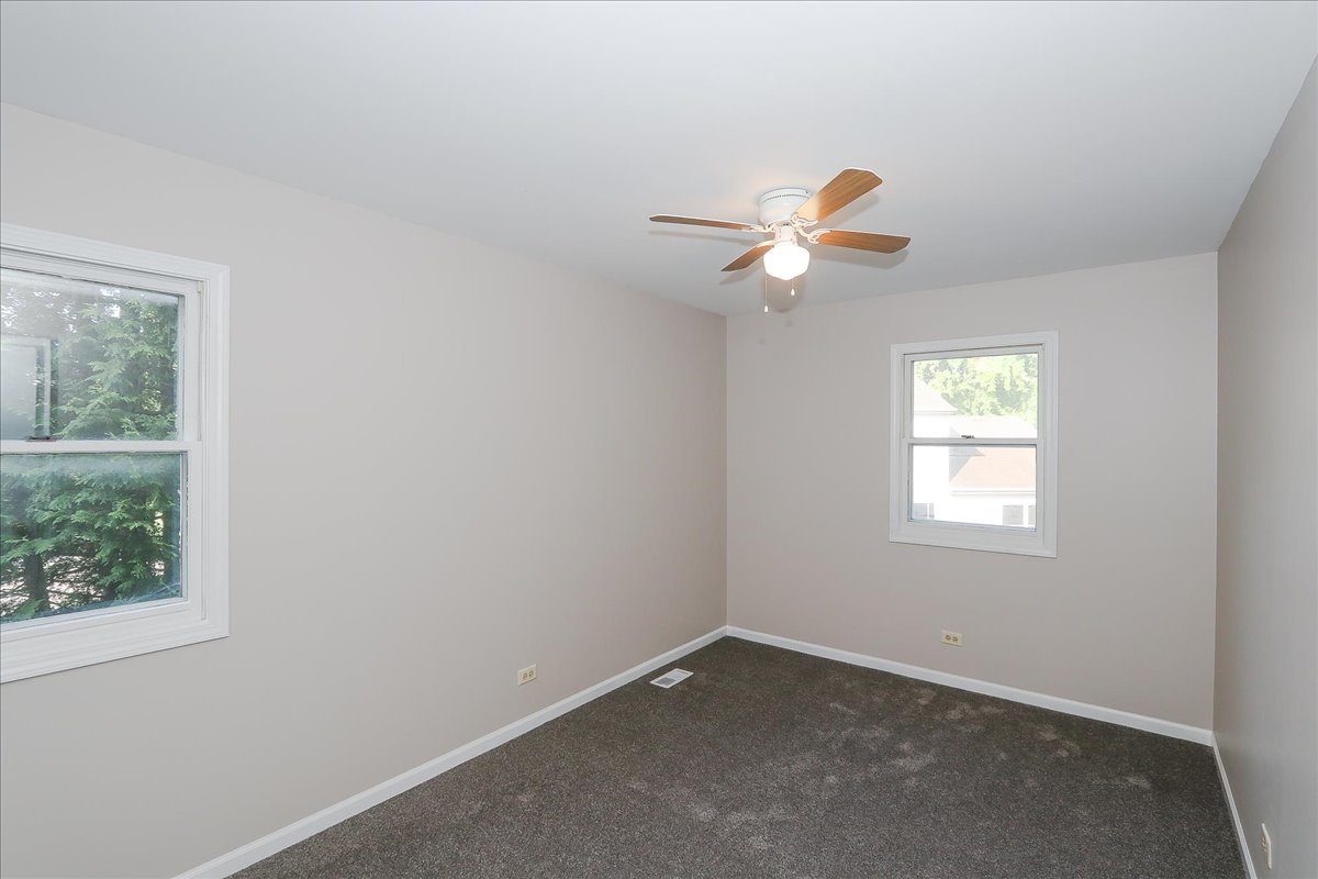636 N Lyle Avenue, Elgin, IL 60123