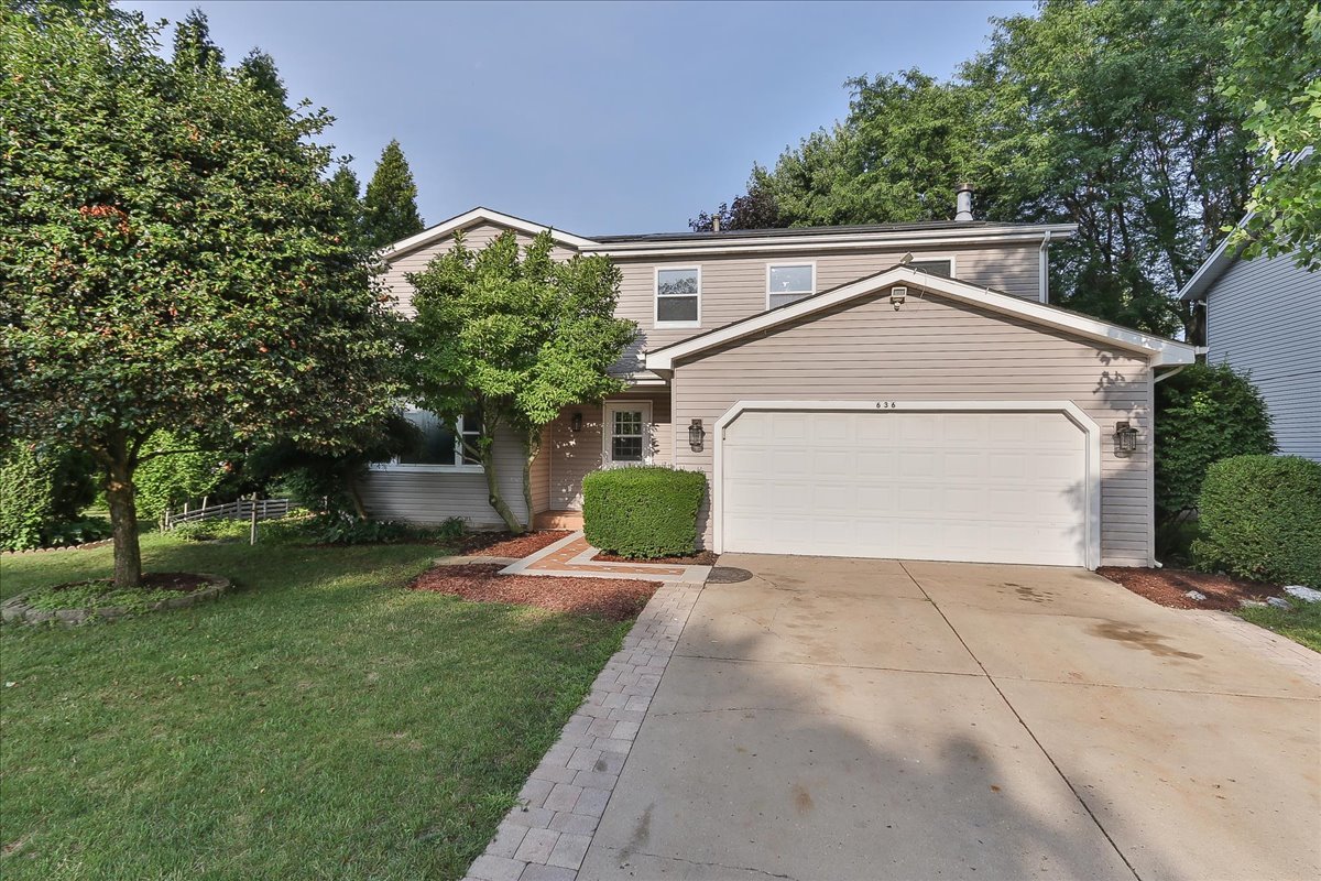 636 N Lyle Avenue, Elgin, IL 60123