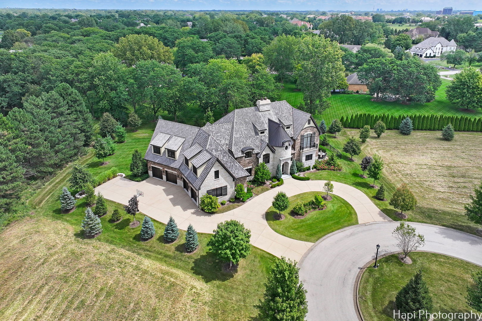 18 Enclave Court, South Barrington, IL 60010