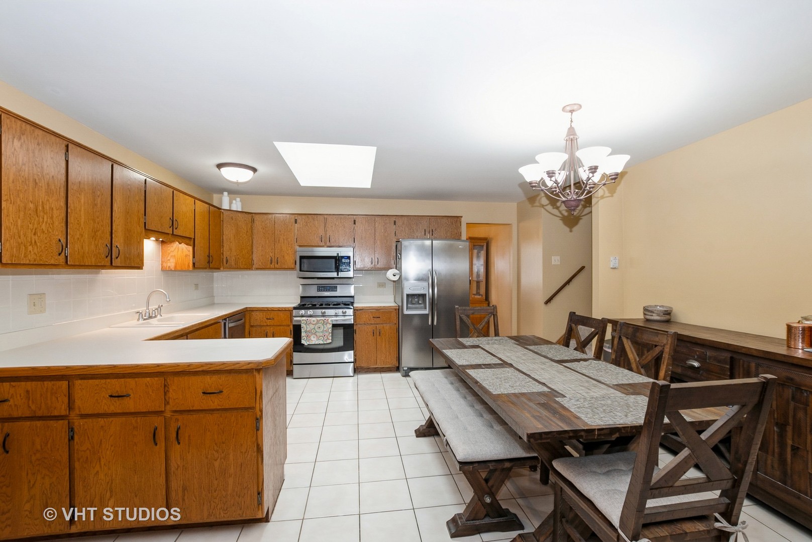 8330 169th Street, Tinley Park, IL 60477
