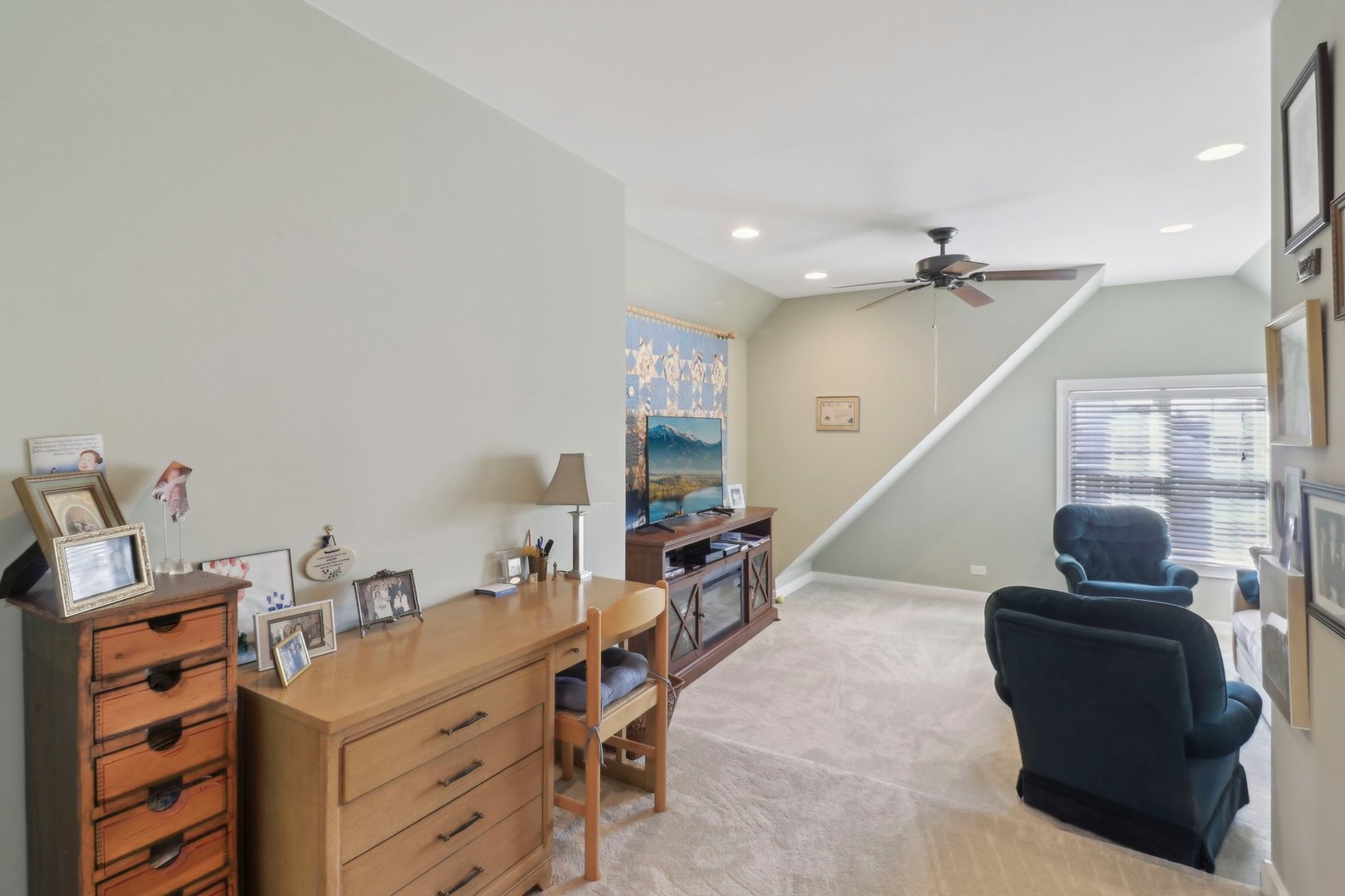 40418 N South Newport Drive, Antioch, IL 60002