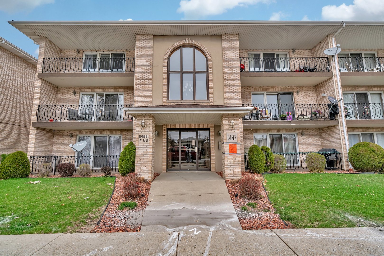 6142 W 63rd Street #3W, Chicago, IL 60638