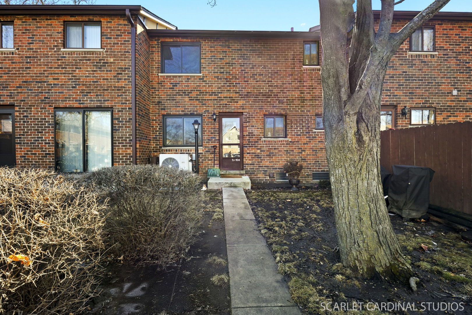 18W104 Kirkland Lane, Villa Park, IL 60181