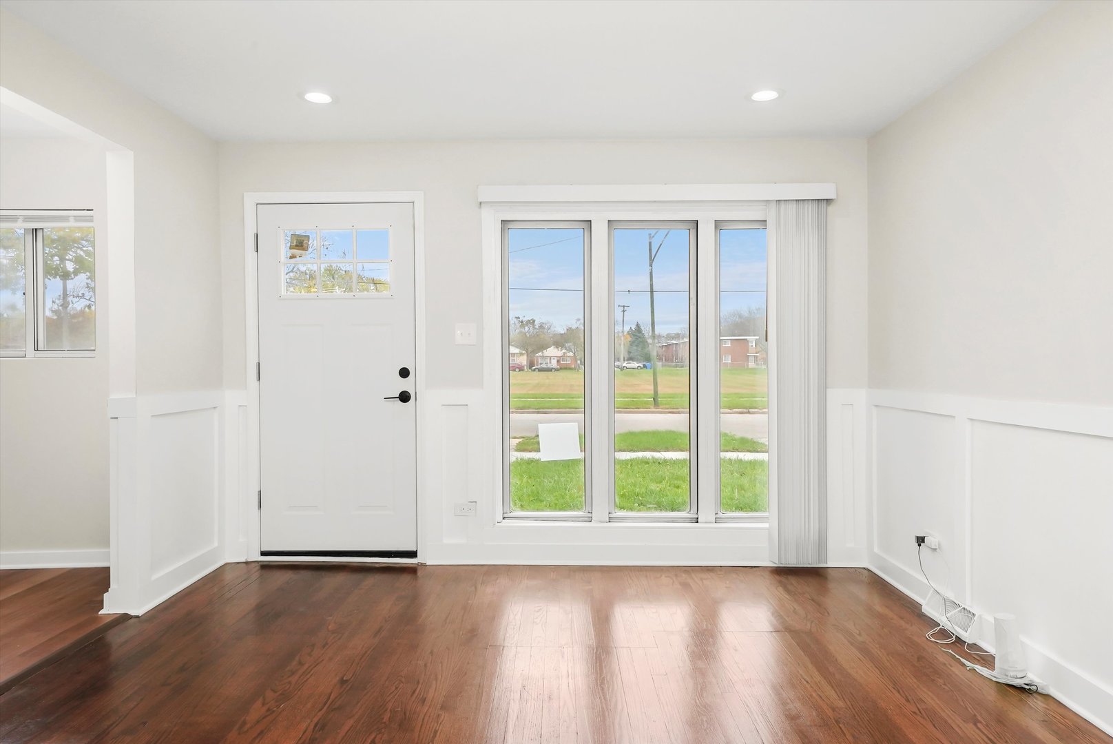 10244 S Crandon Avenue, Chicago, IL 60617