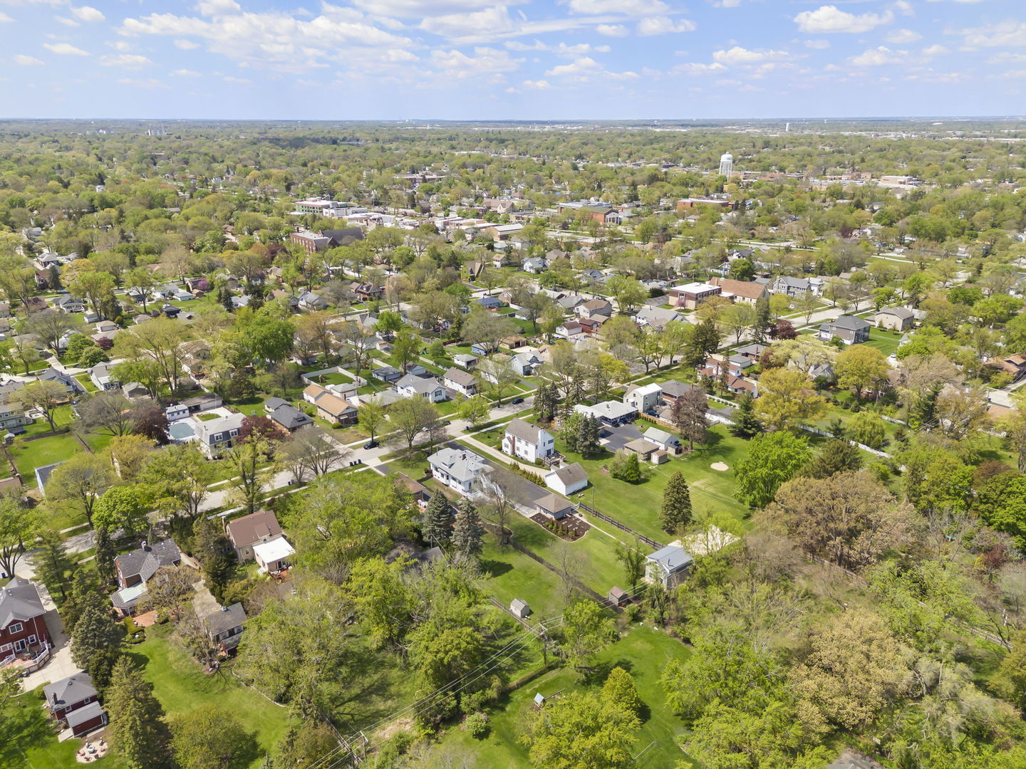443 S Summit Avenue, Villa Park, IL 60181