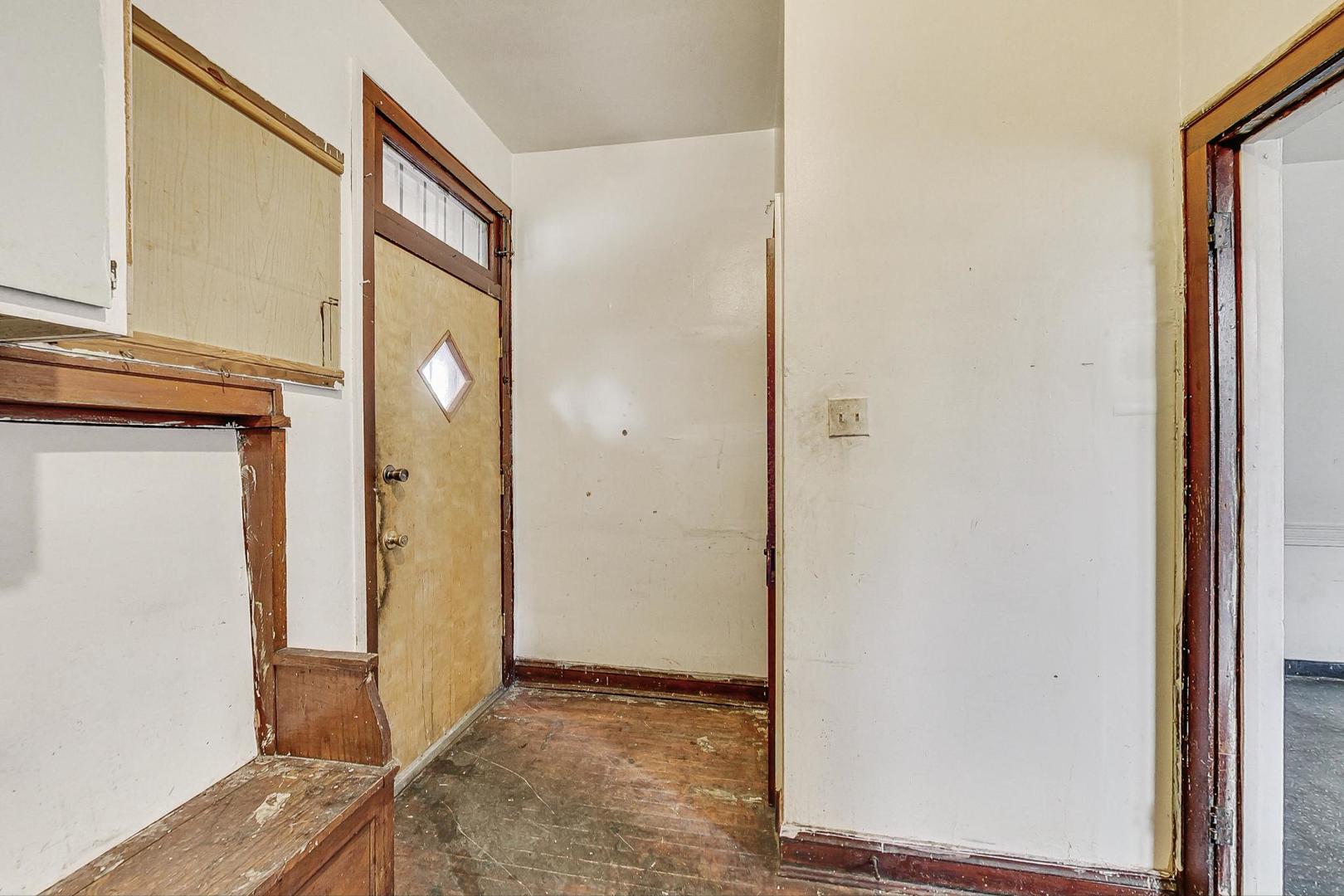7658 S Laflin Street, Chicago, IL 60620