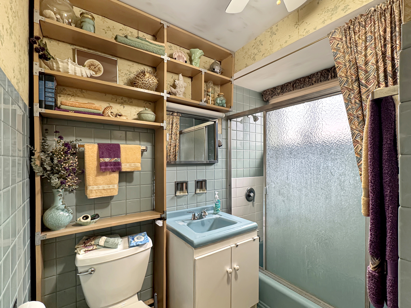 9706 S Prairie Avenue, Chicago, IL 60628