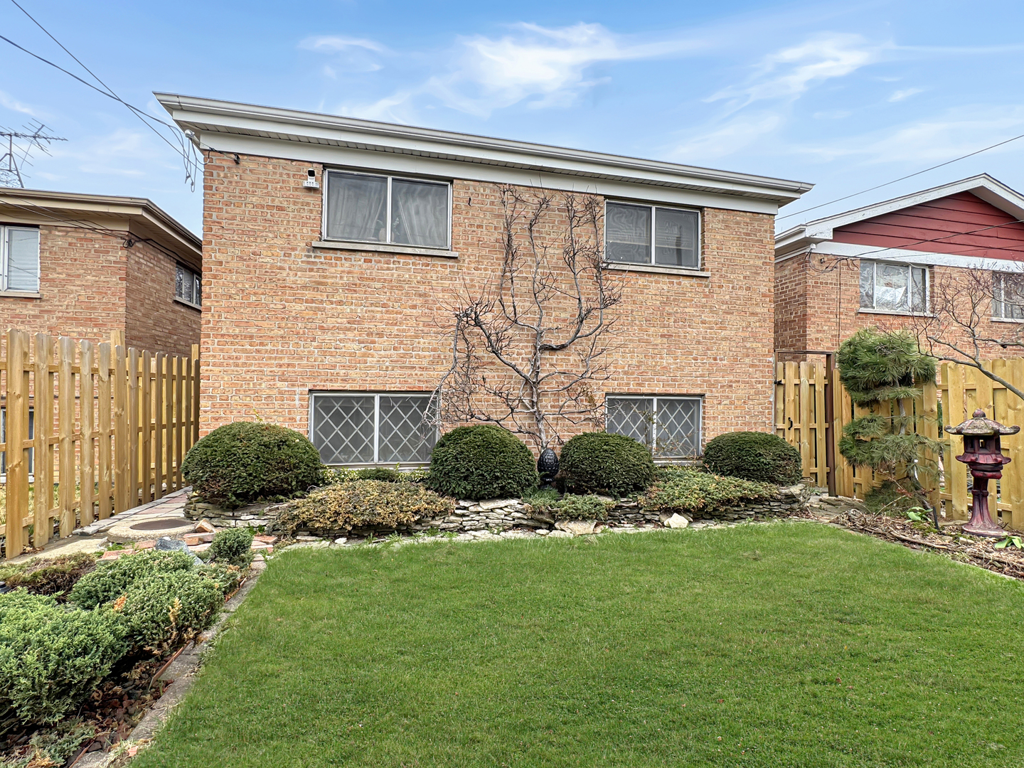 9706 S Prairie Avenue, Chicago, IL 60628