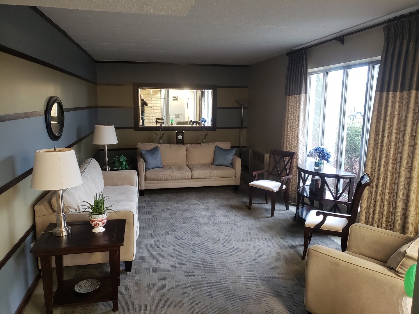 110 W Butterfield Road #405S, Elmhurst, IL 60126
