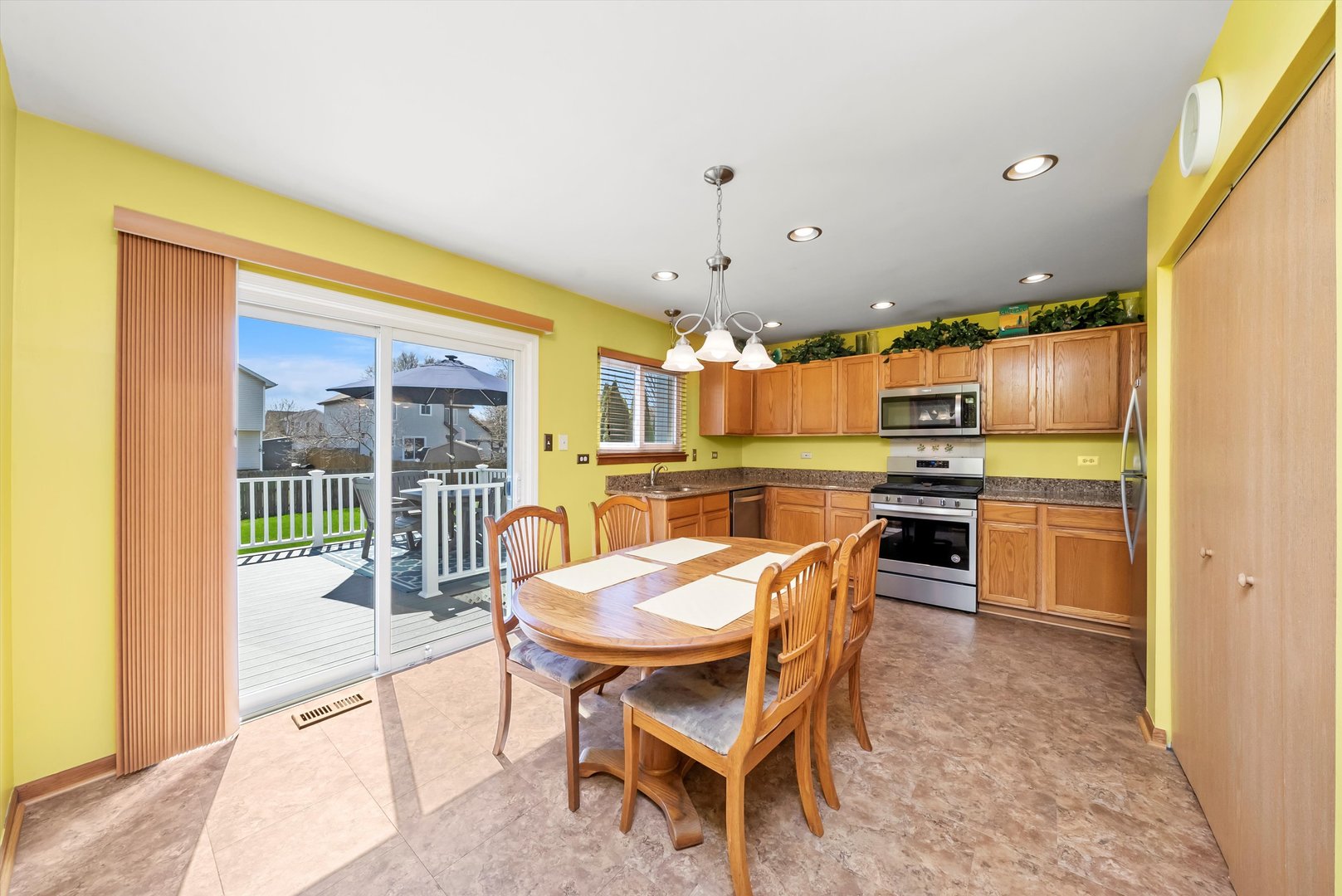 4302 Carrington Lane, Plainfield, IL 60586