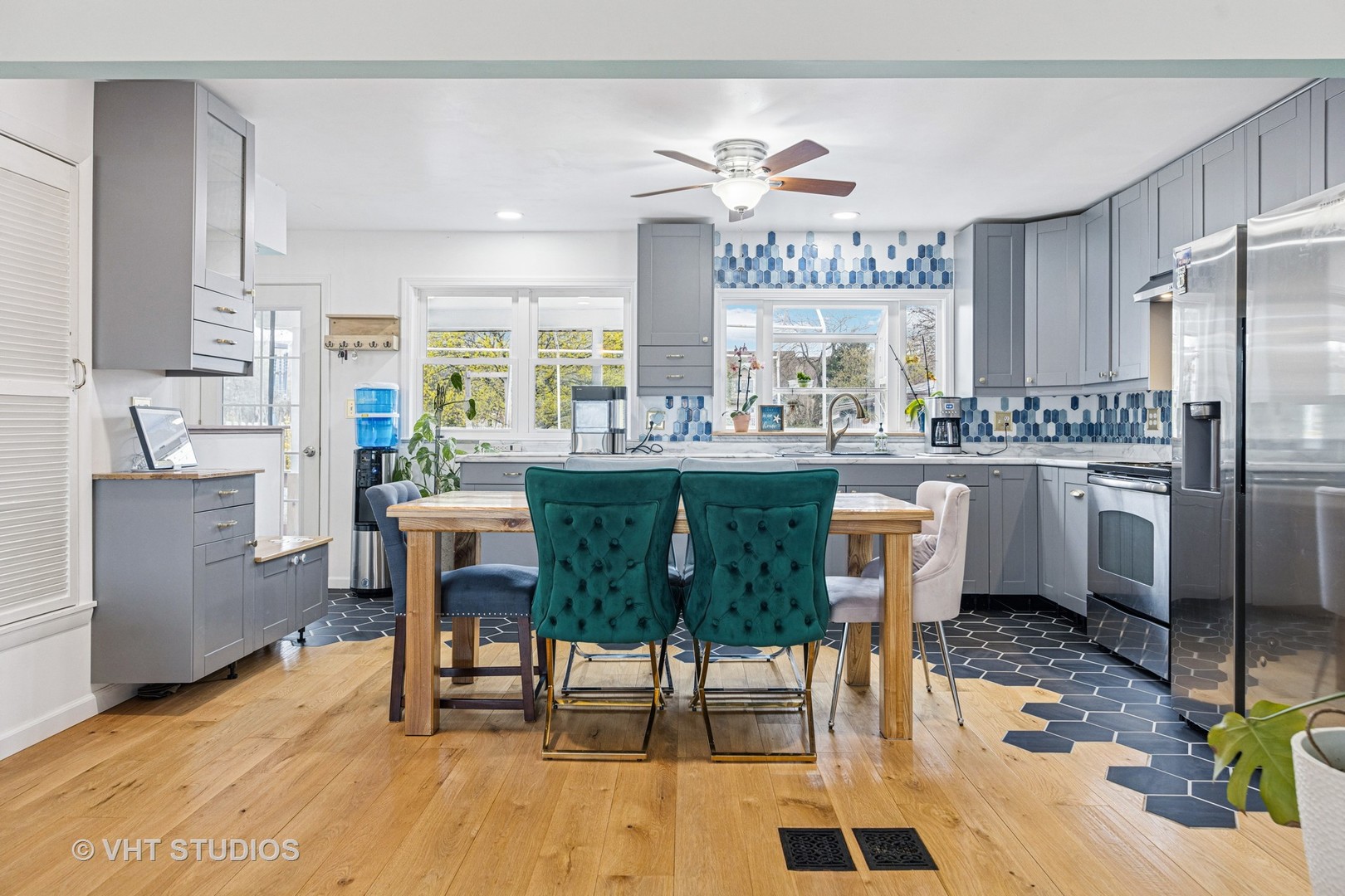 2101 Inverness Avenue, Downers Grove, IL 60515