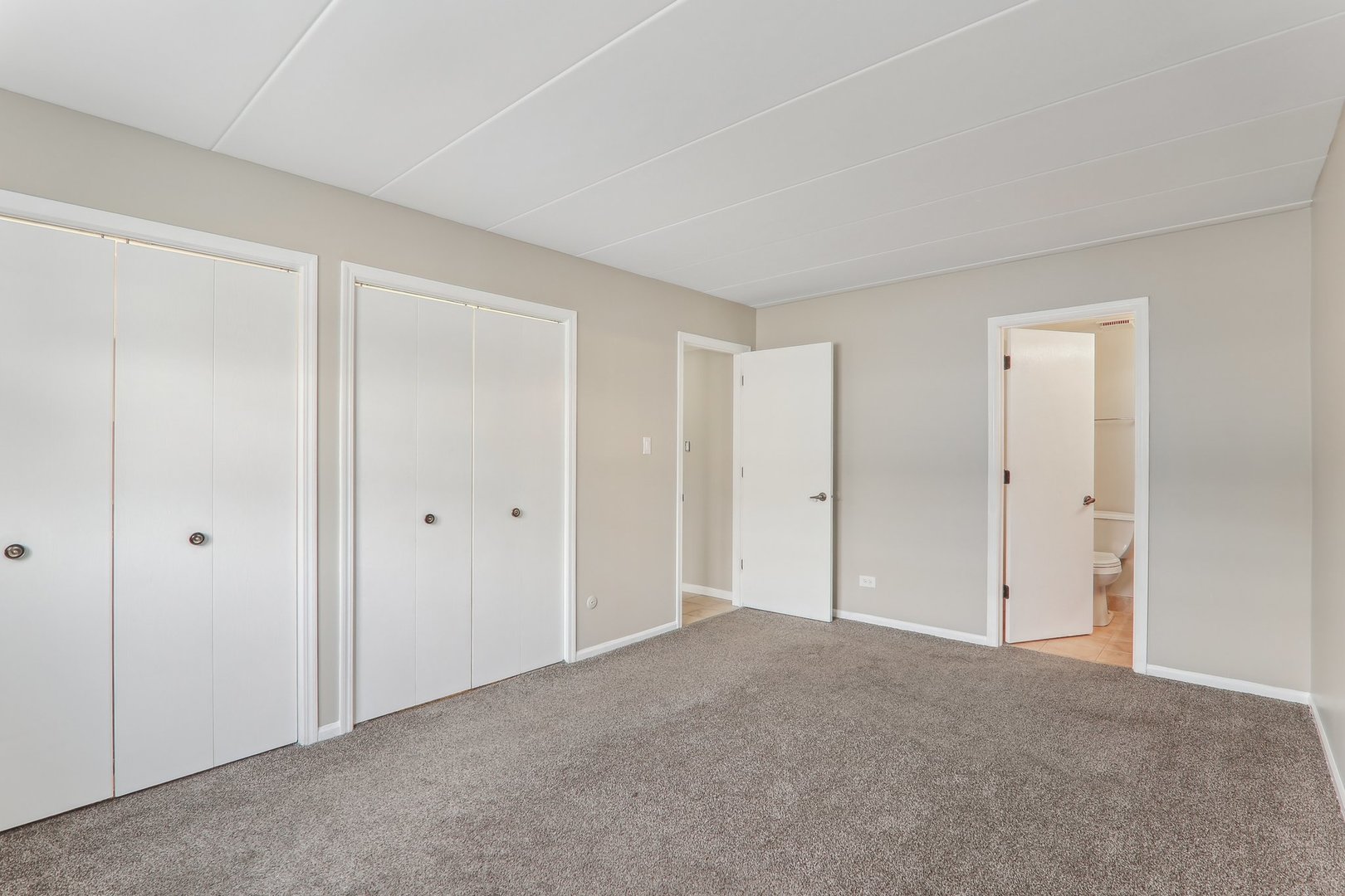 9200 S Pulaski Road #1W, Oak Lawn, IL 60453