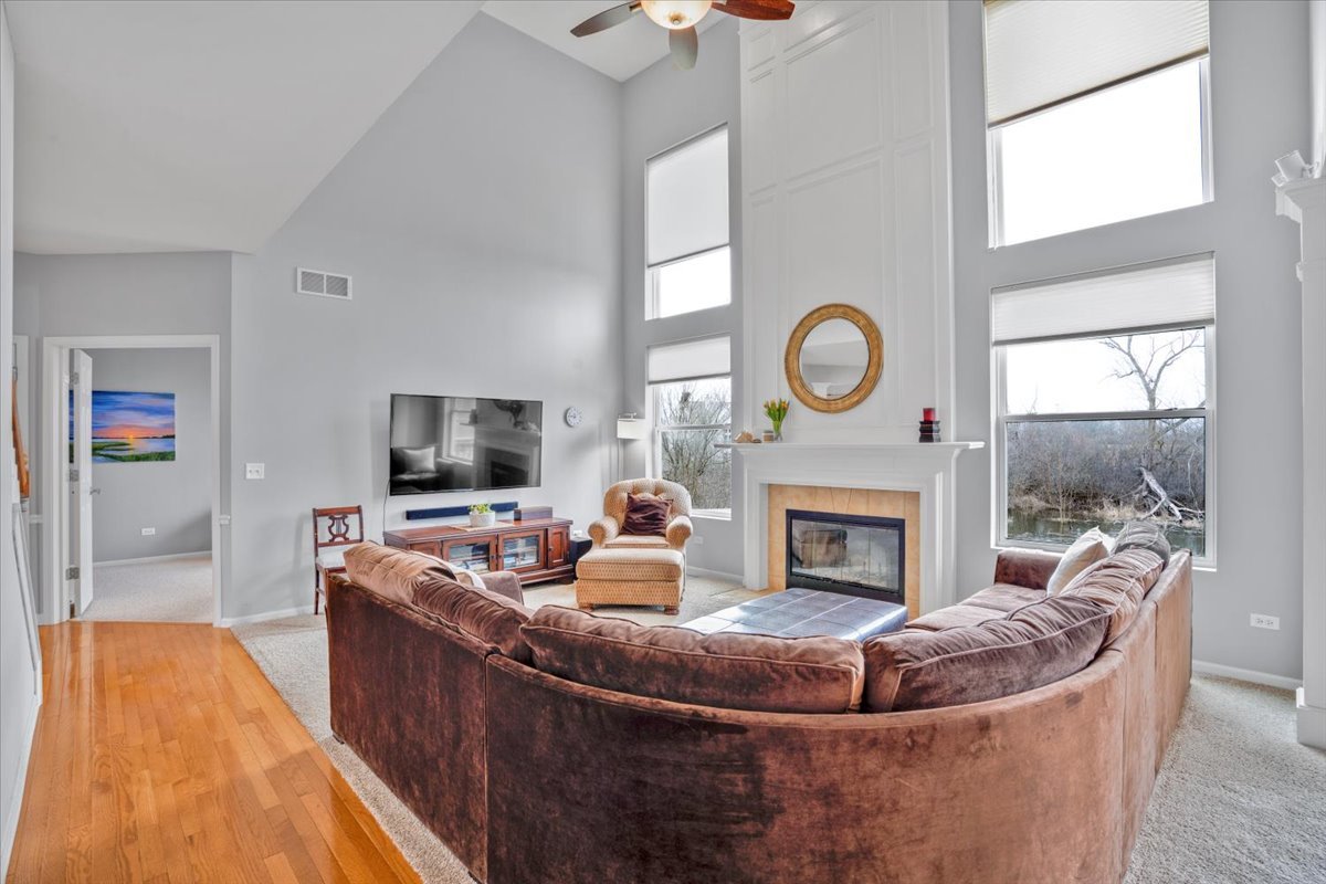 1136 Goldfinch Lane, Antioch, IL 60002