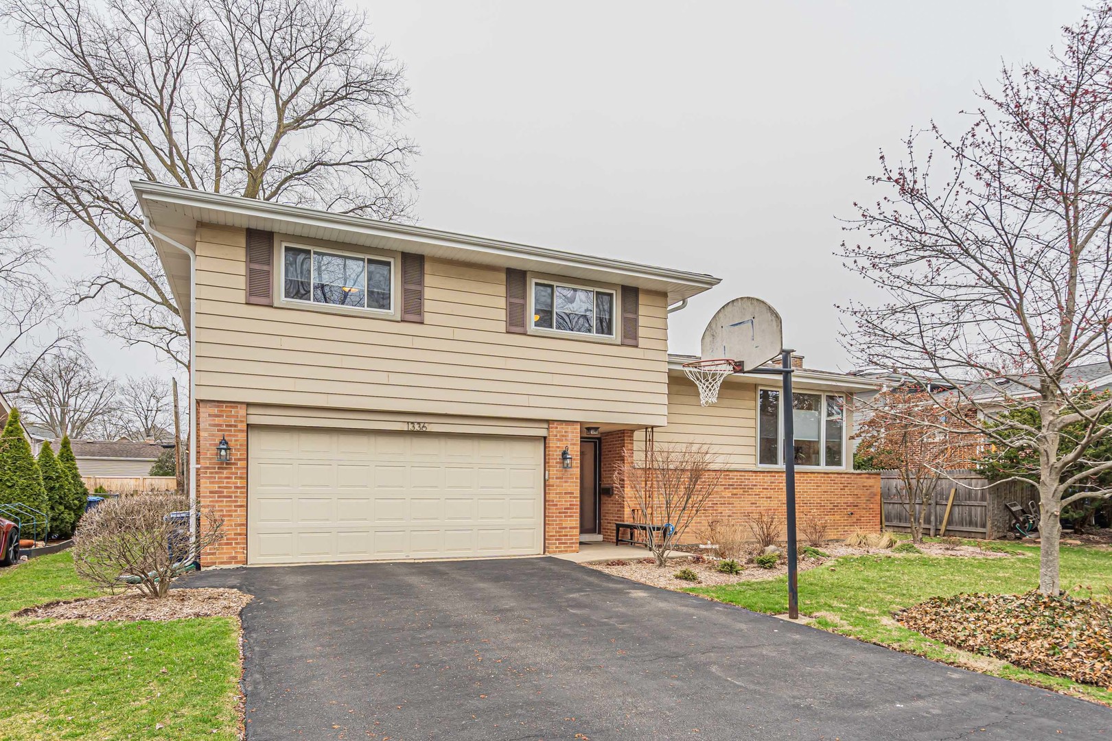 Deerfield, IL 60015