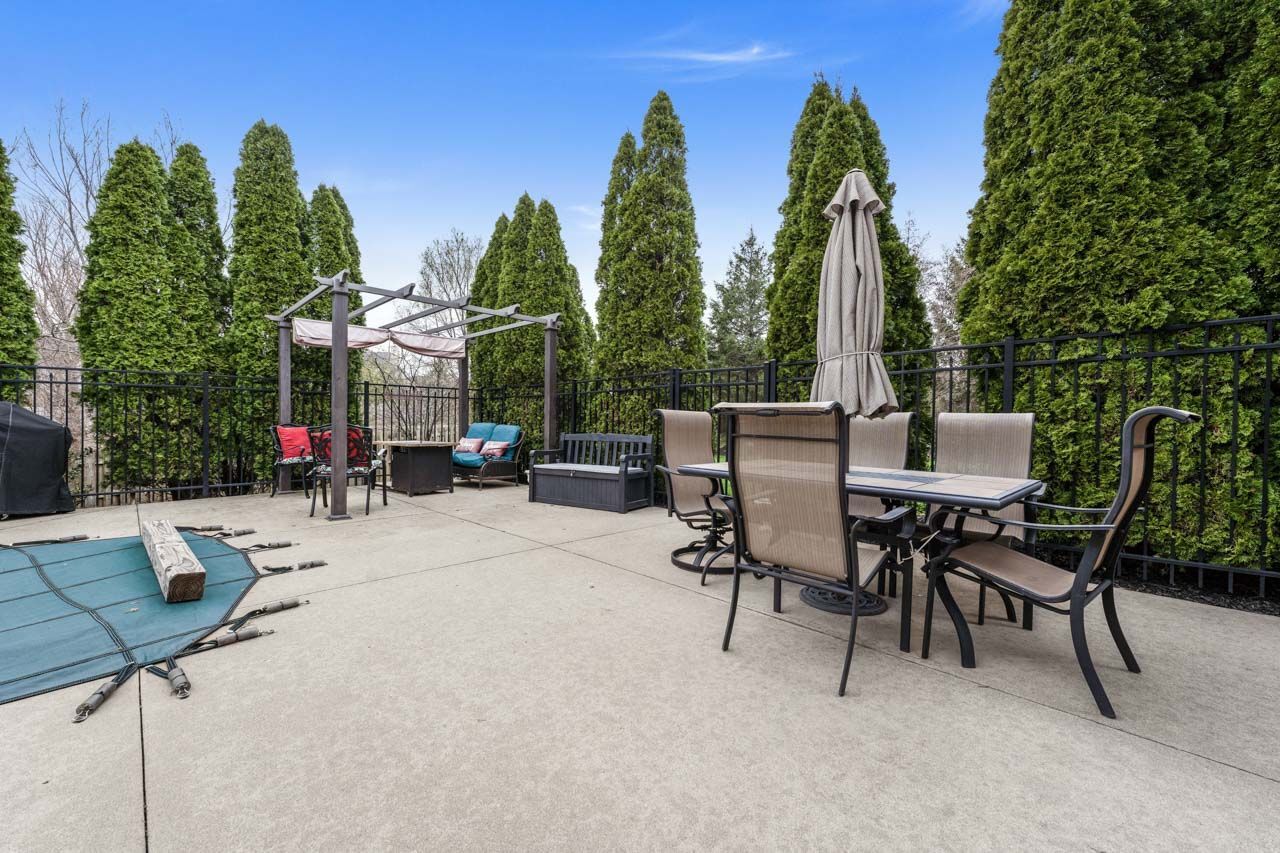 1812 Northwood Court, Wauconda, IL 60084
