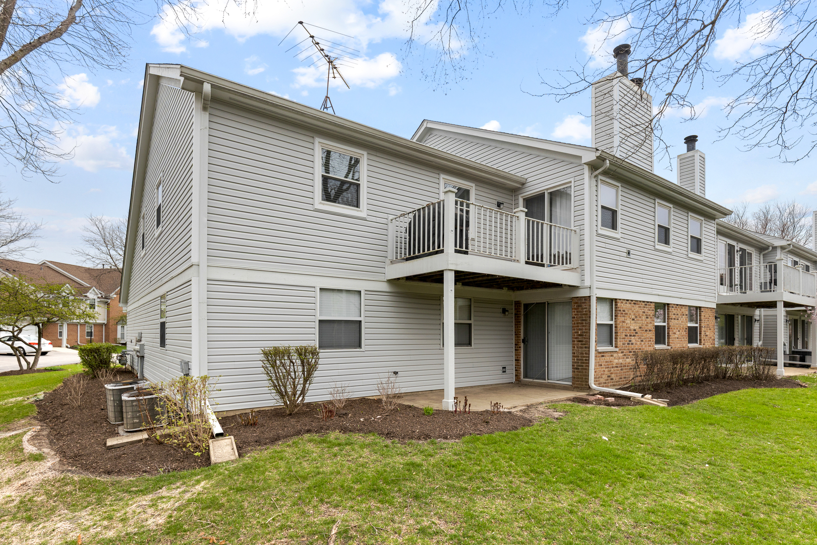 32 Ashburn Court #Z1, Schaumburg, IL 60193