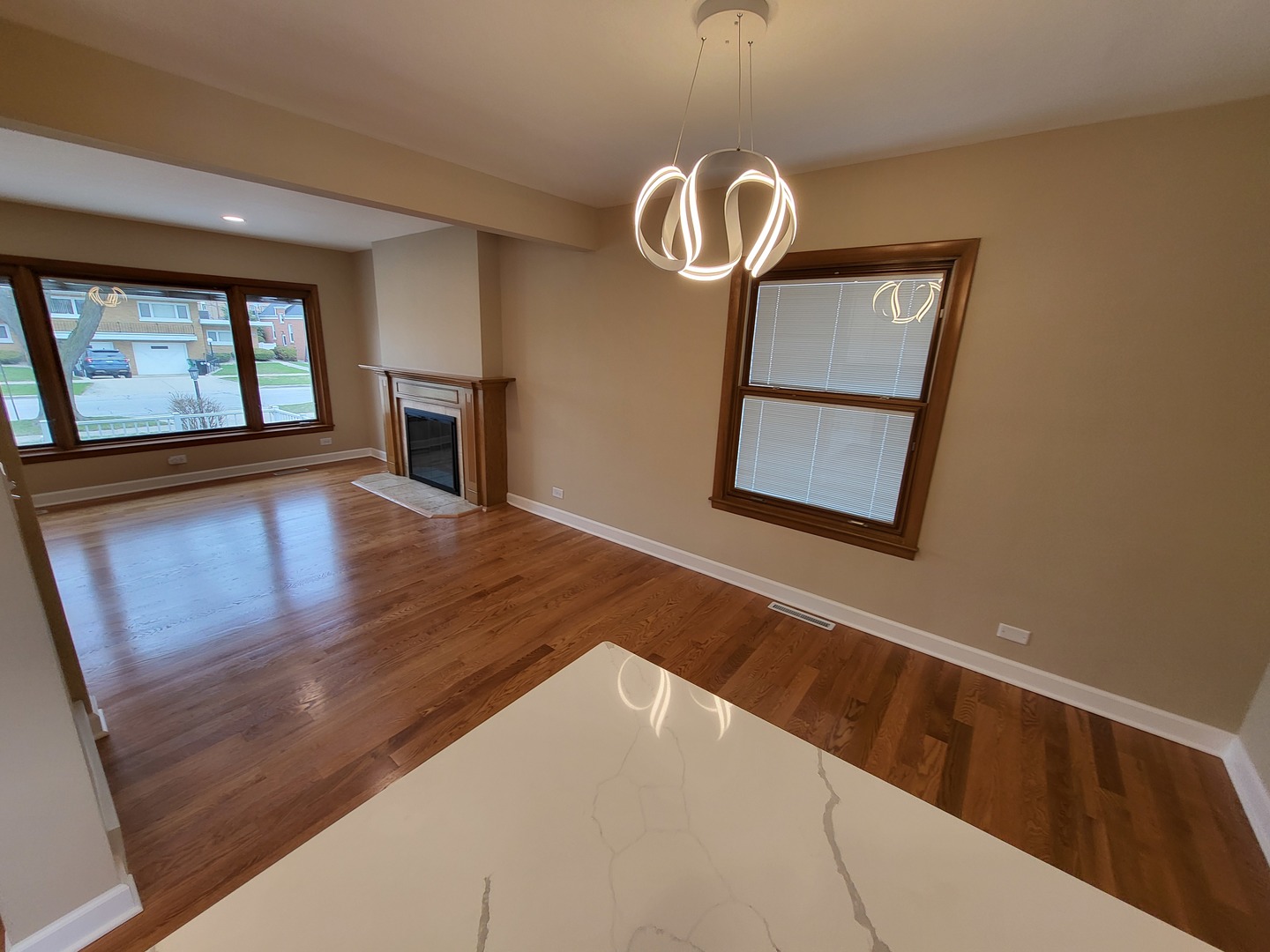10303 Pelham Street, Westchester, IL 60154