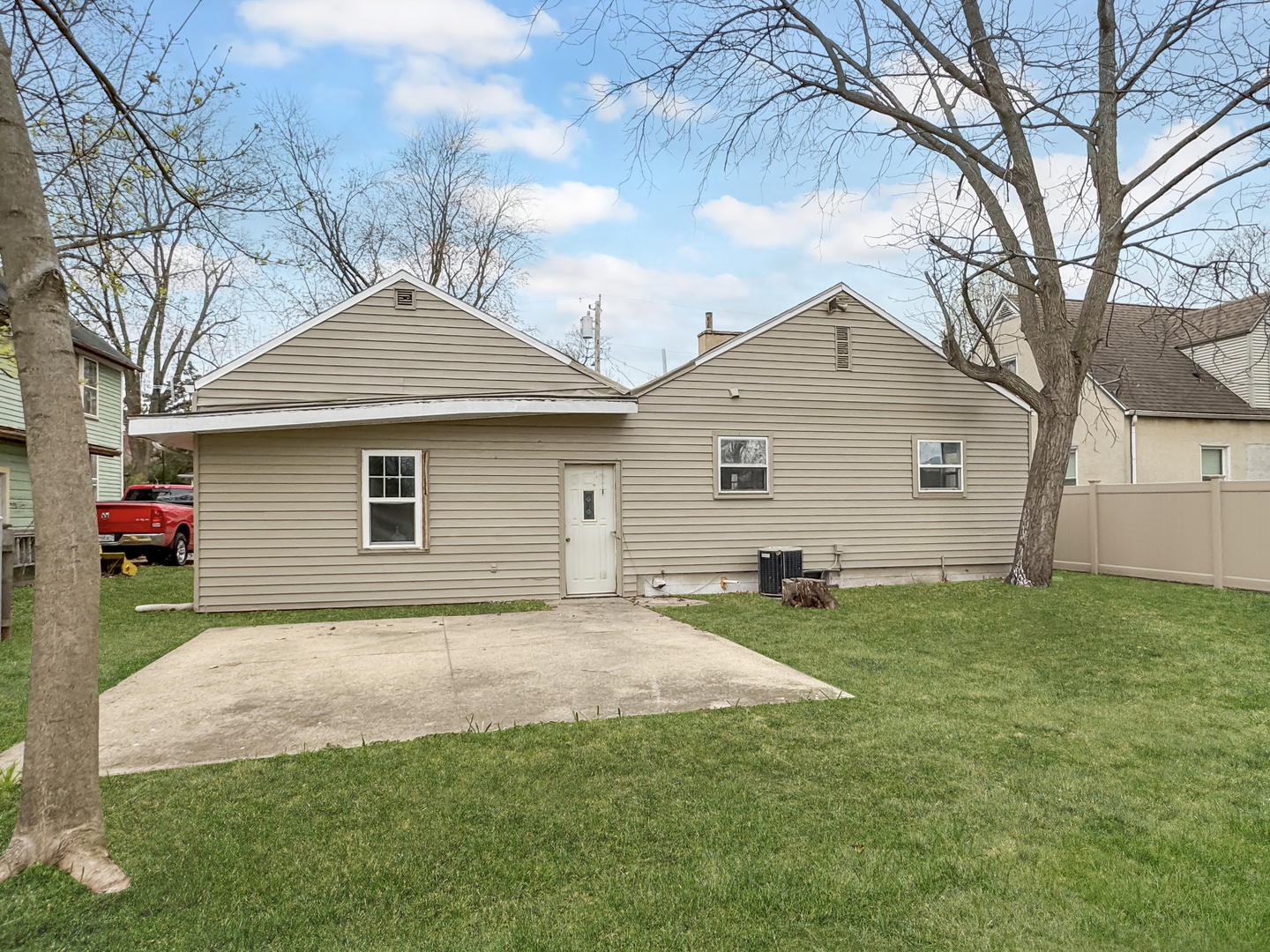 305 S Chestnut Street, Princeton, IL 61356
