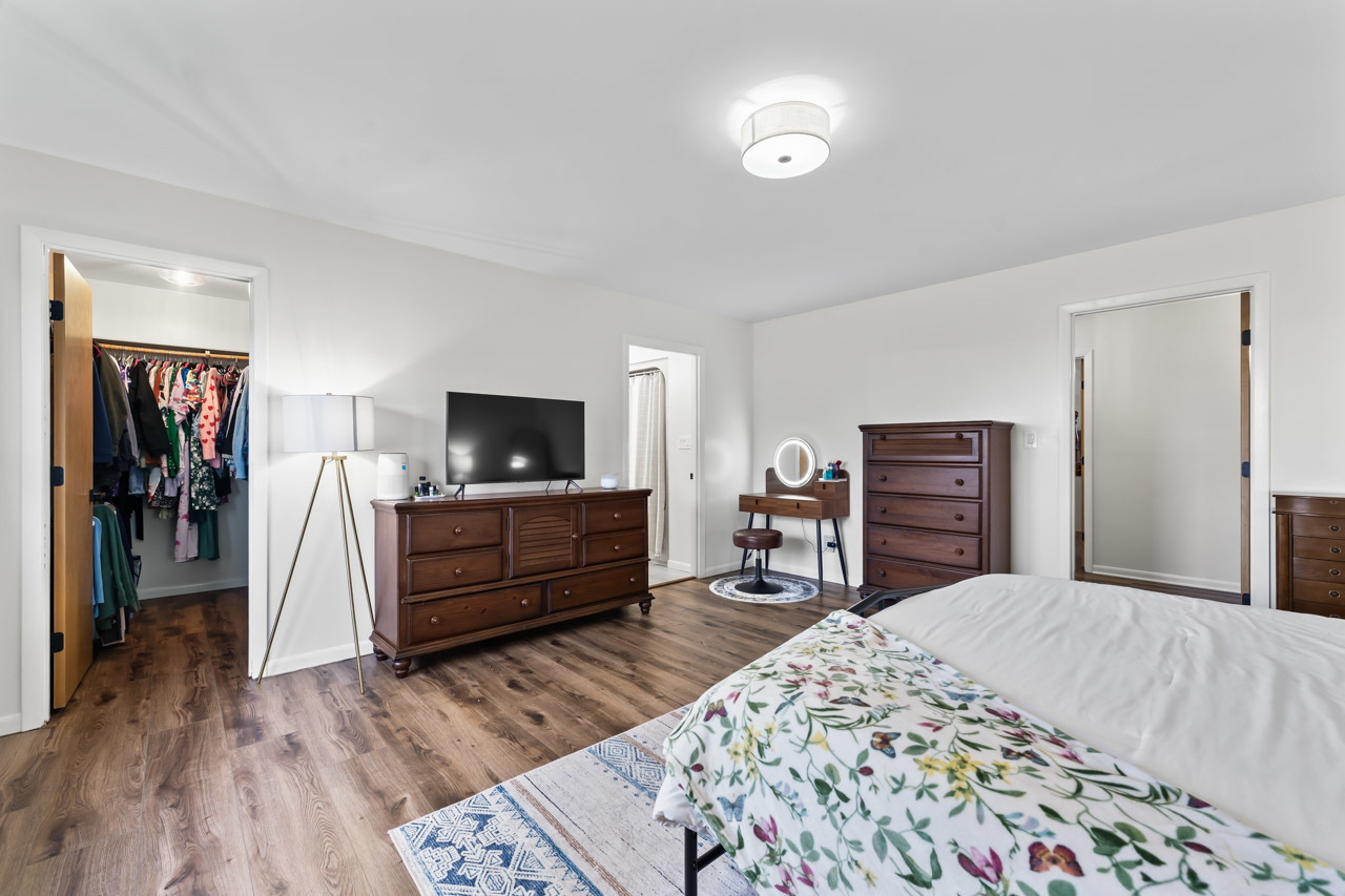 1142 Spyglass Court, Twin Lakes, WI 53181