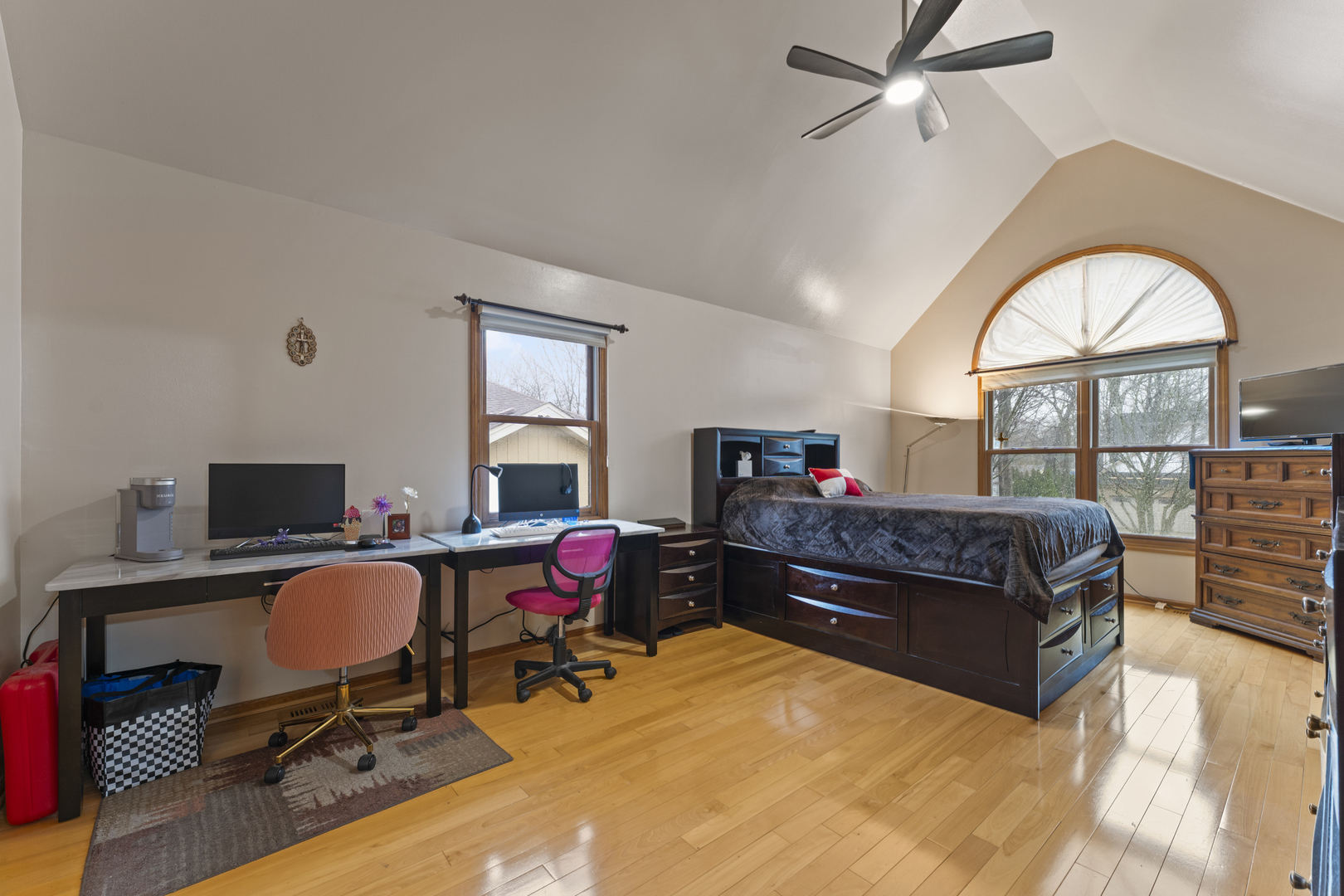 265 Windsor Avenue, Wood Dale, IL 60191