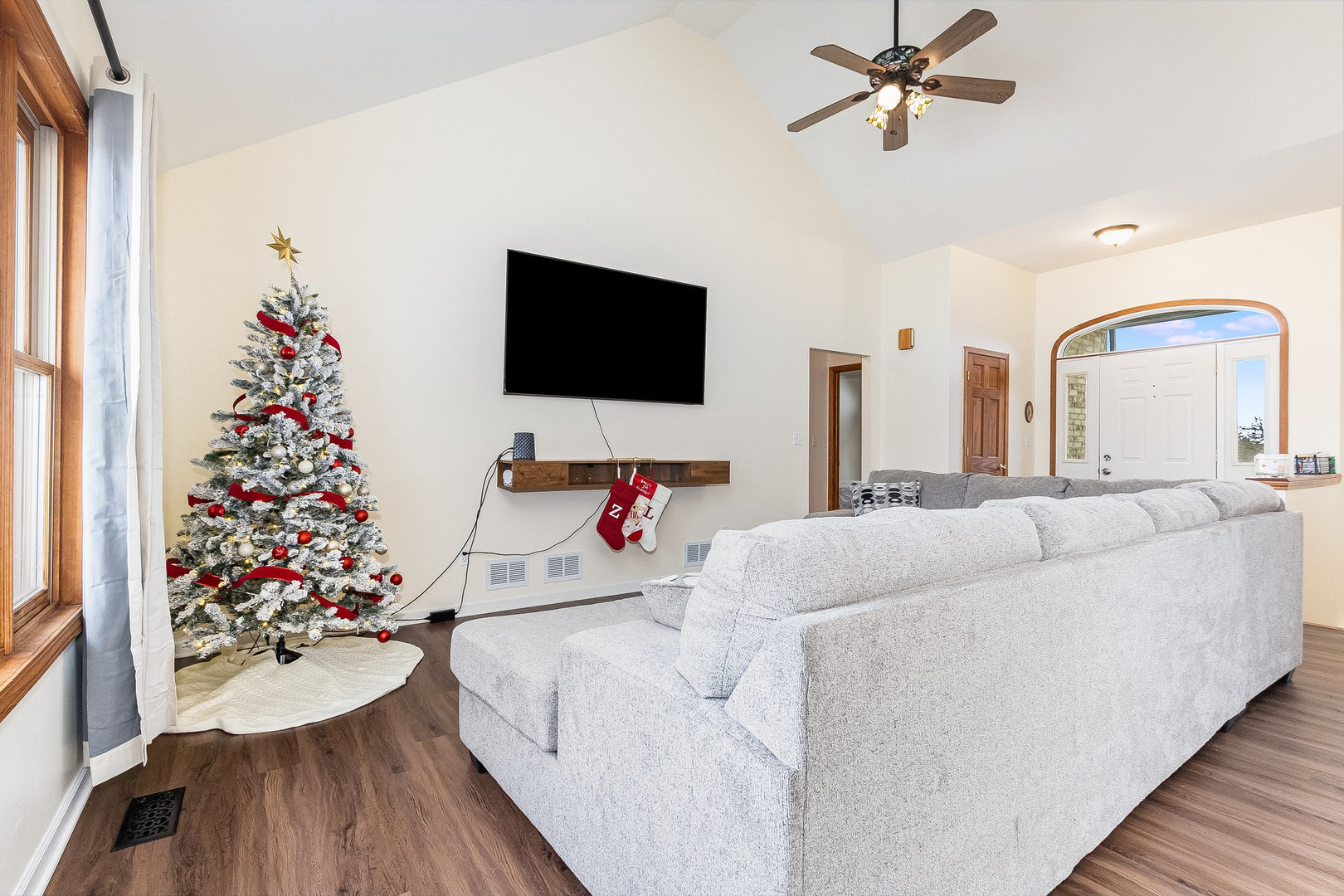 3501 E 27th Road, Marseilles, IL 61341