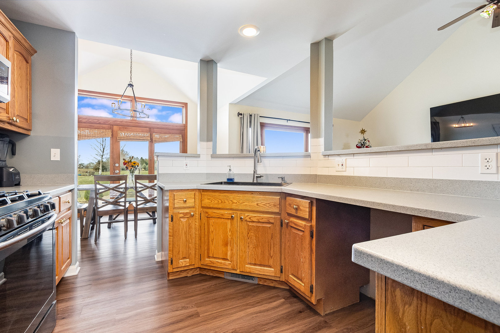 3501 E 27th Road, Marseilles, IL 61341