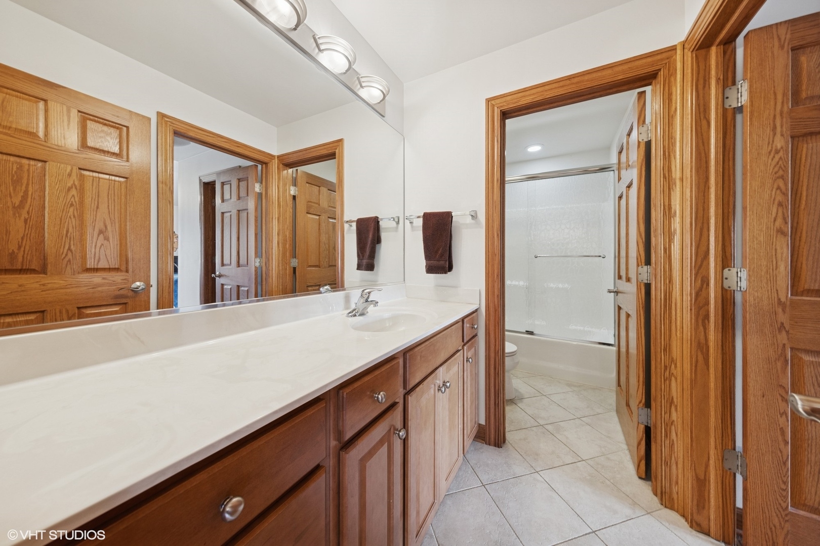 91 Santa Fe Court, Willow Springs, IL 60480