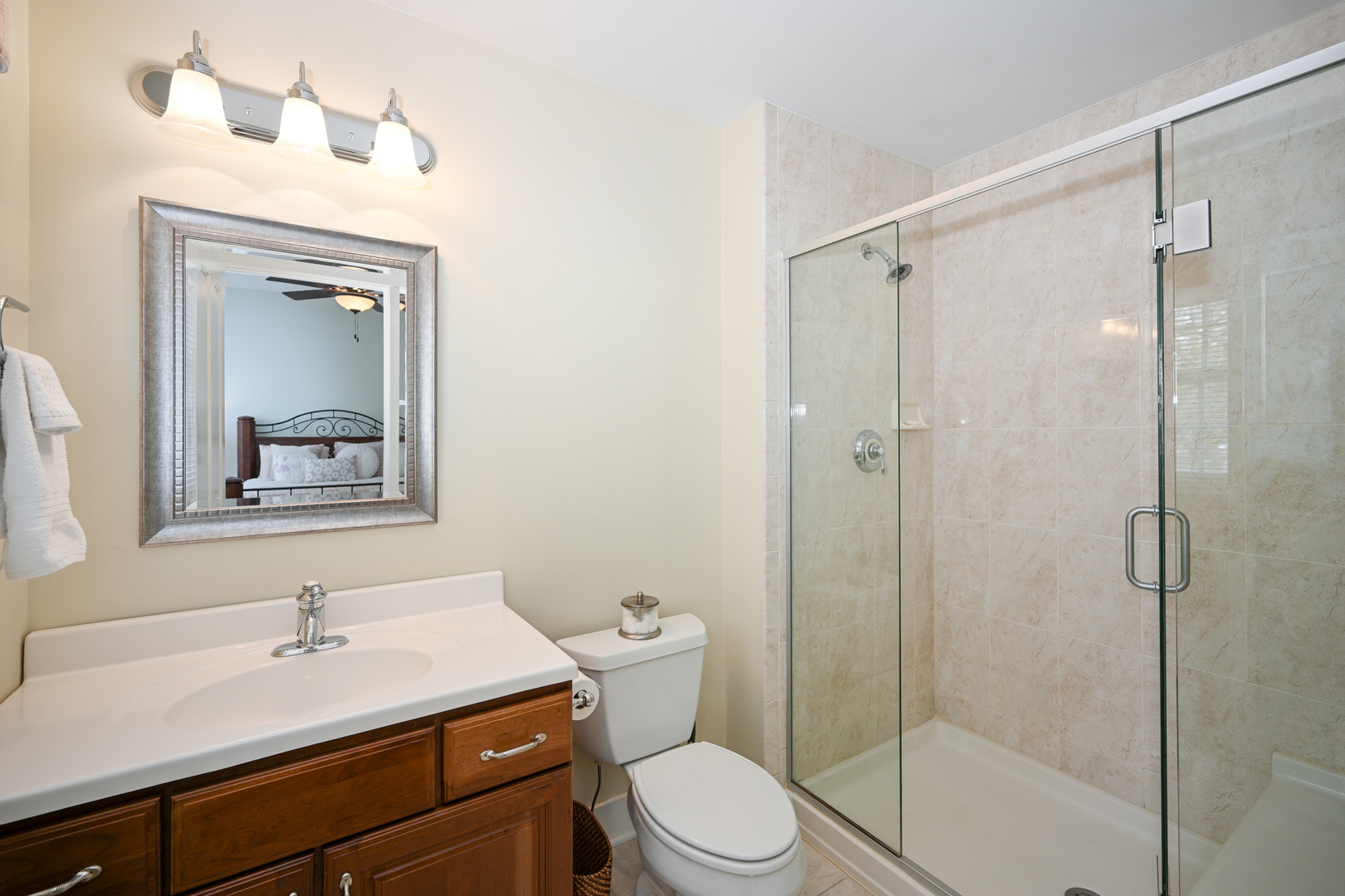 439 Bryant Avenue, Glen Ellyn, IL 60137