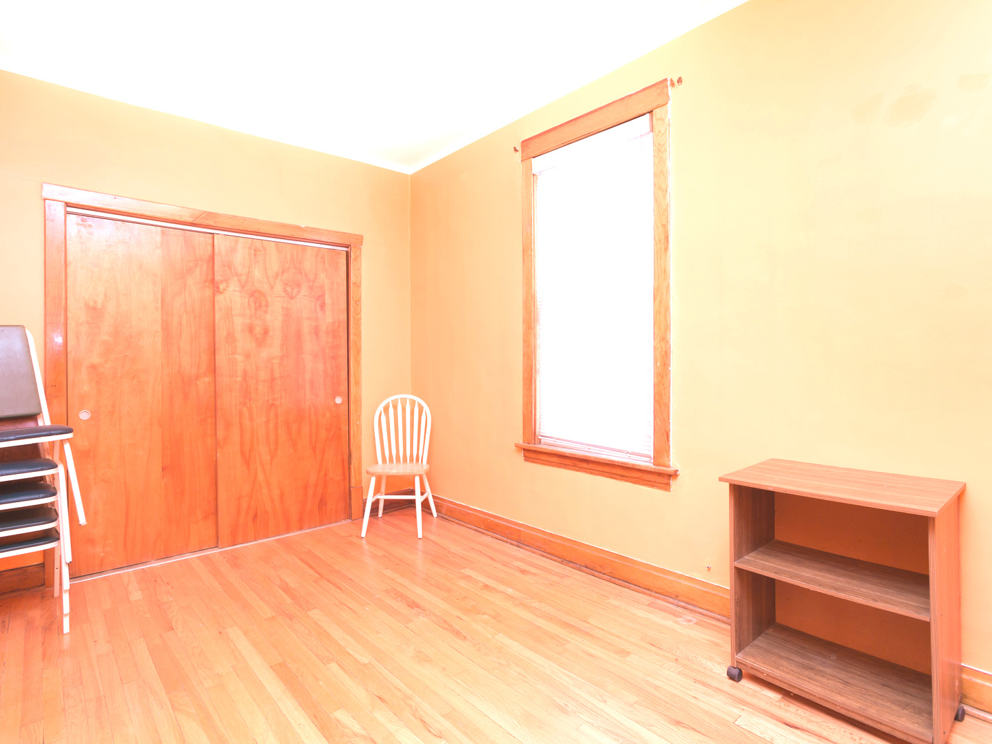 4249 W Melrose Street, Chicago, IL 60641
