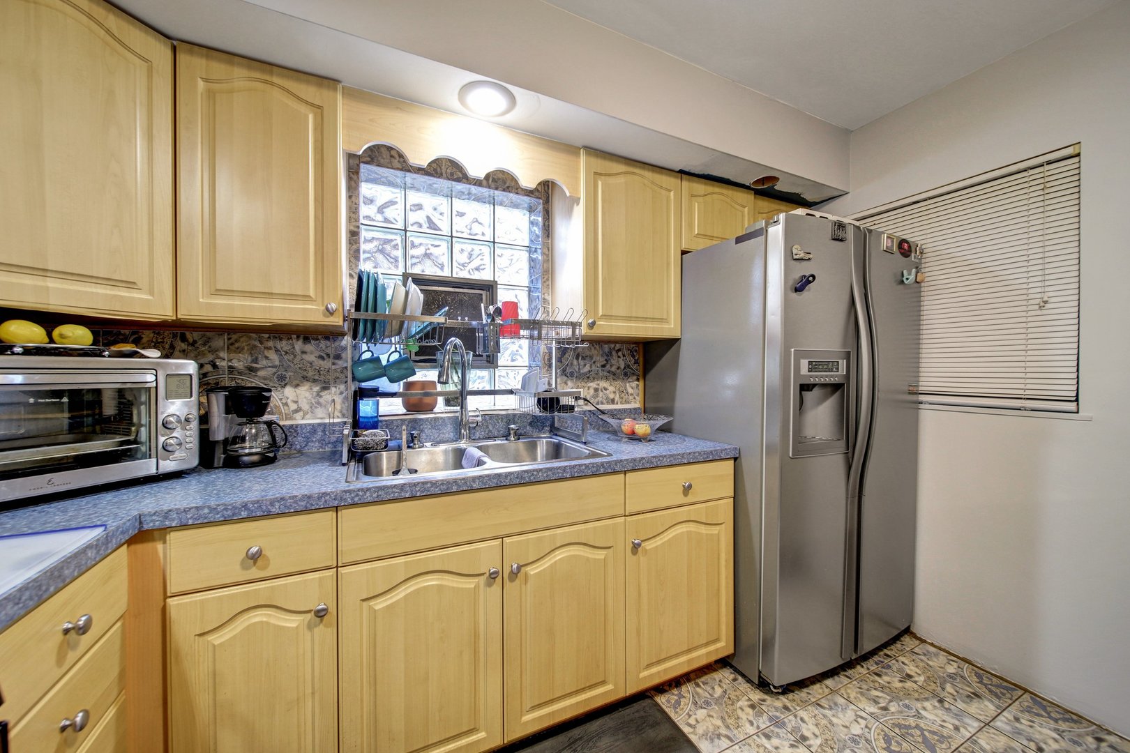 4339 W SCHUBERT Avenue, Chicago, IL 60639
