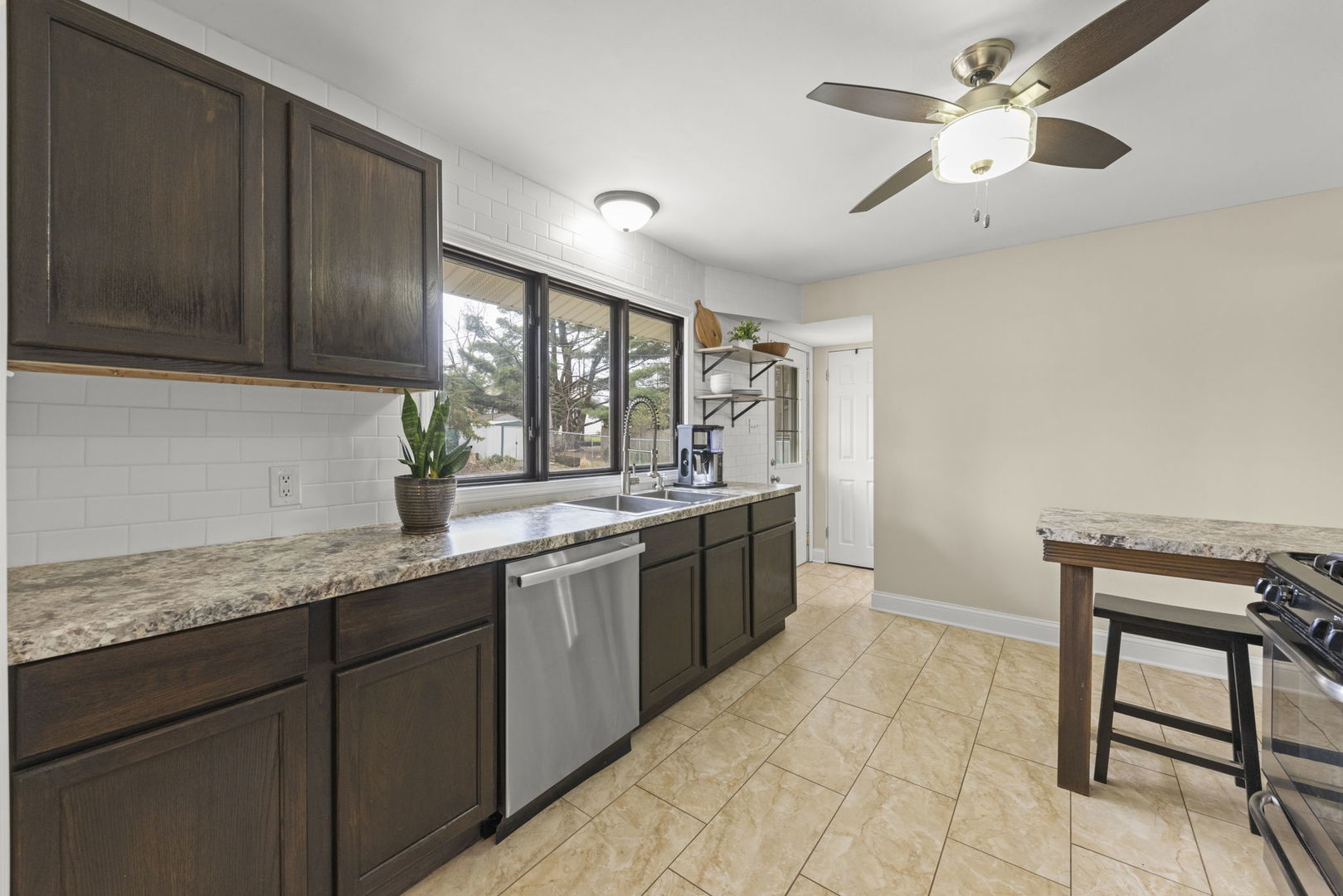 114 Lavidia Boulevard, Joliet, IL 60435