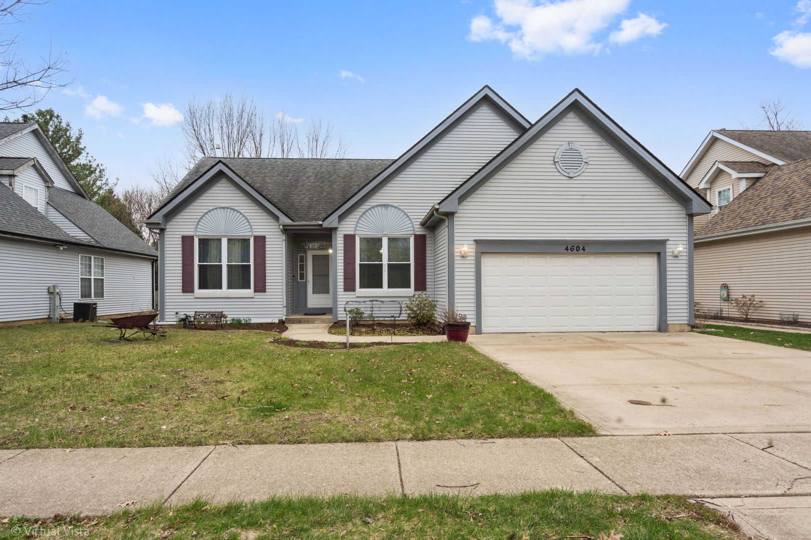 4604 Carrier Circle, Plainfield, IL 60586