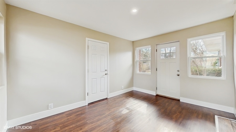 226 W Highland Drive, Chicago Heights, IL 60411