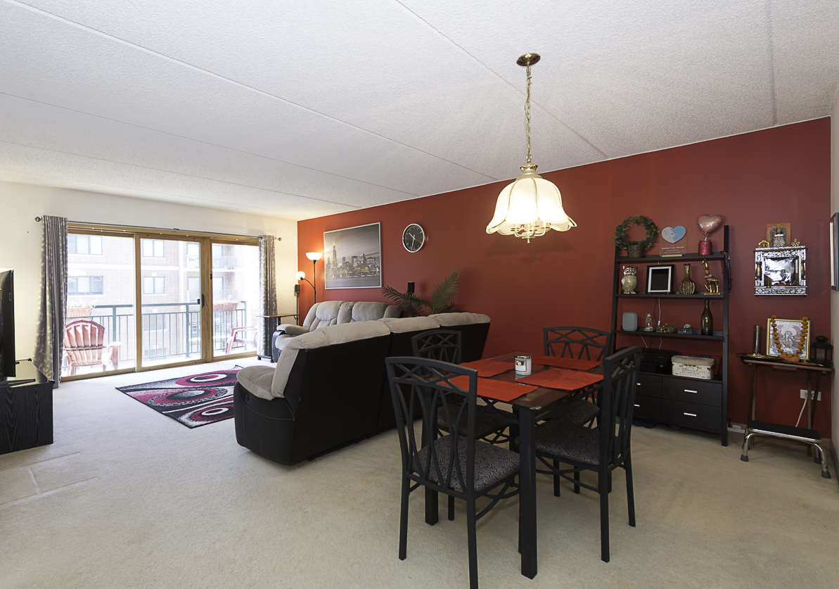 750 Pearson Street #611, Des Plaines, IL 60016