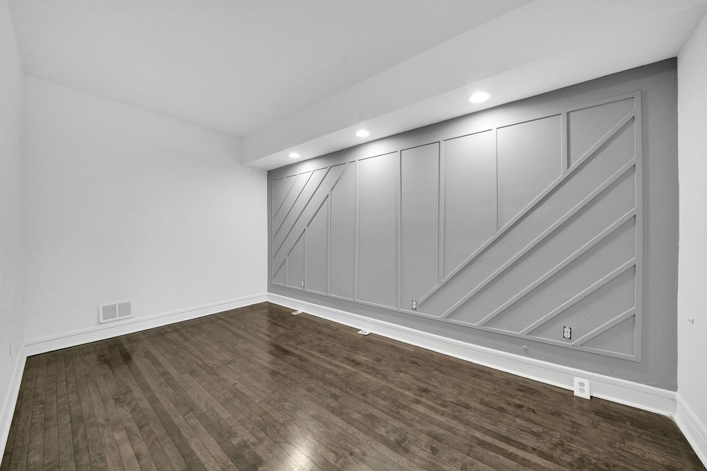 5643 S Emerald Avenue, Chicago, IL 60621