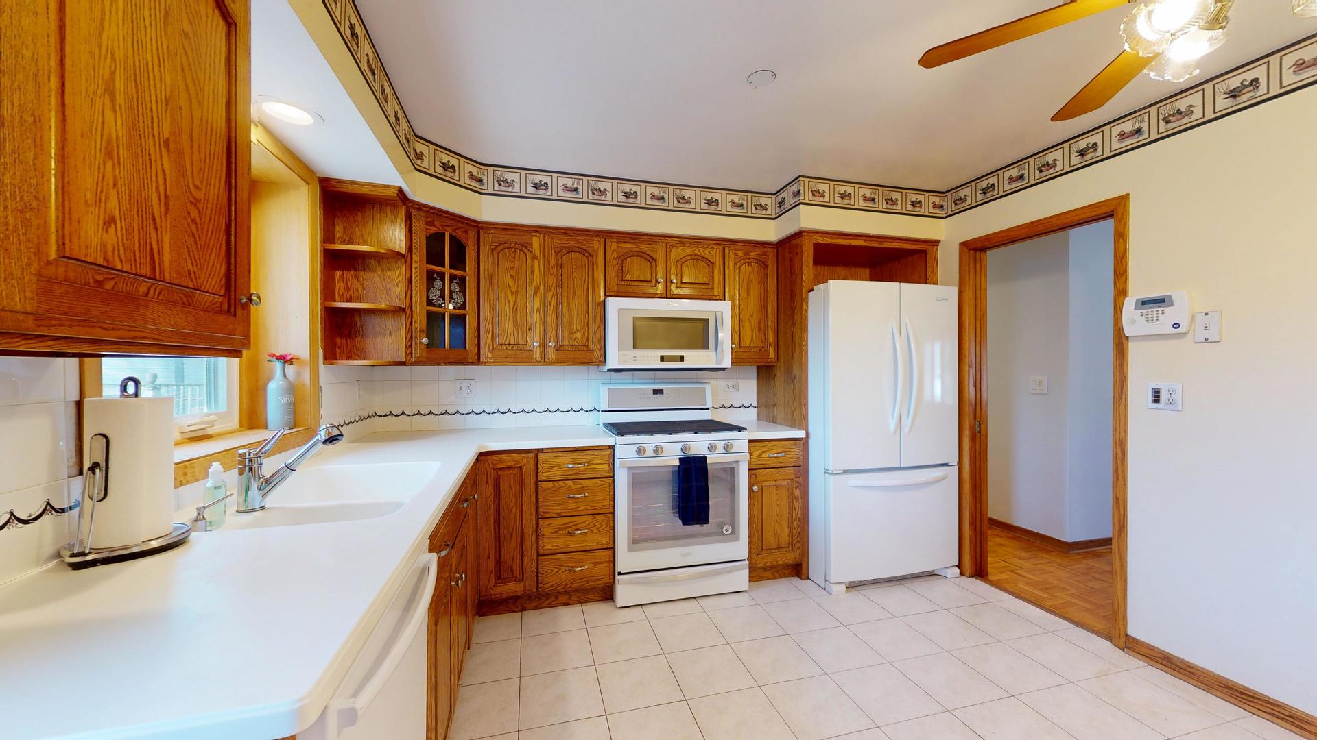 1413 E Euclid Avenue, Arlington Heights, IL 60004