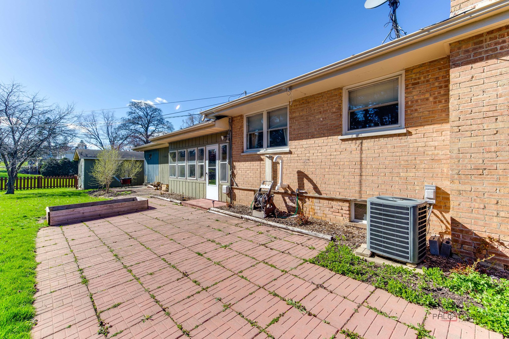 23W073 Dickens Avenue, Glen Ellyn, IL 60137