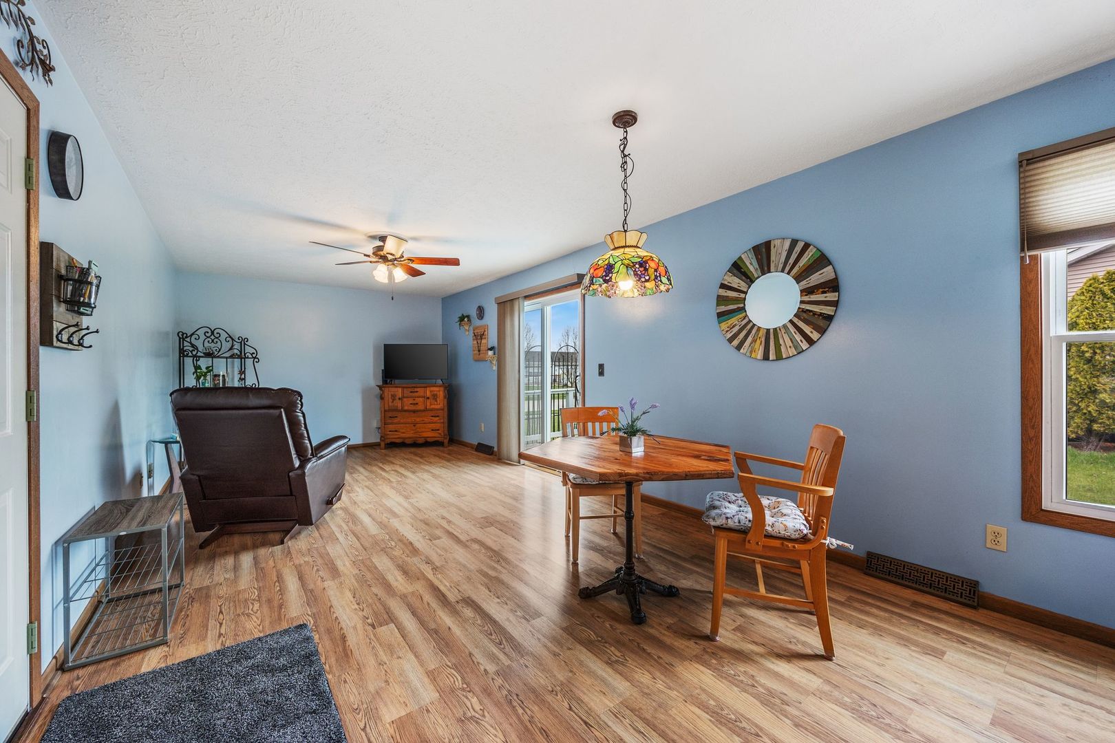 211 W Keene Avenue, Cortland, IL 60112