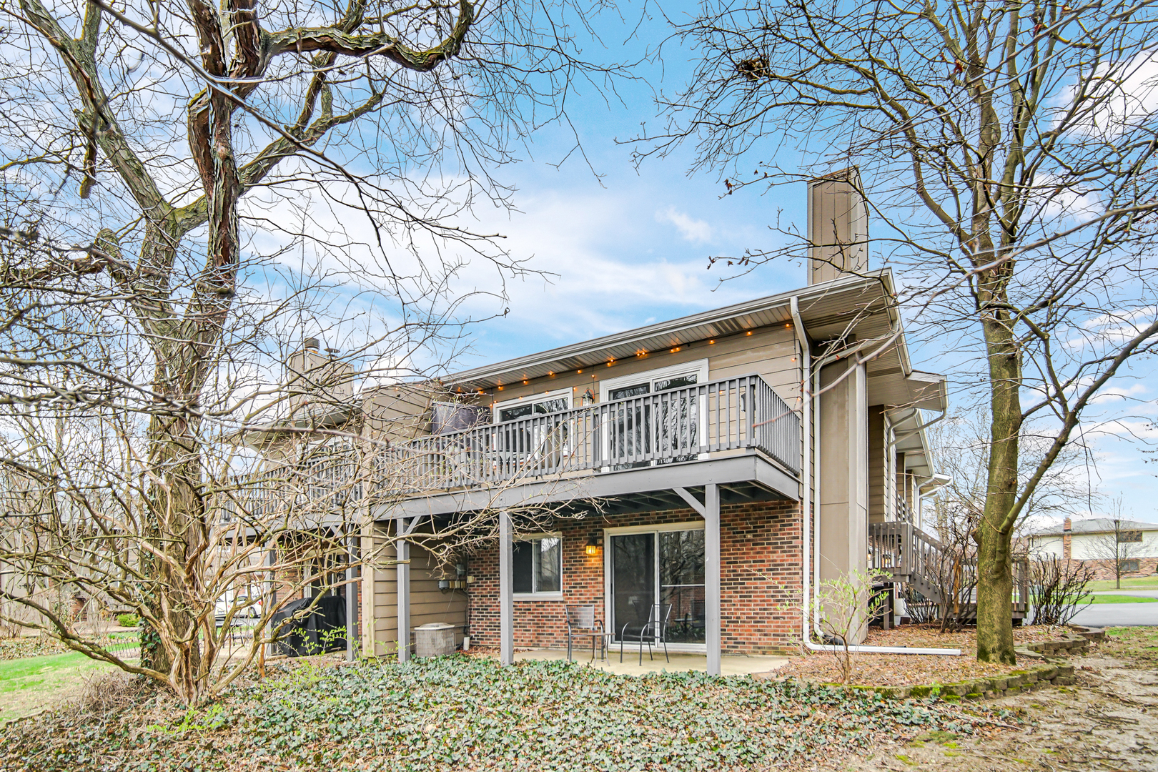 647 Johnson Avenue, Frankfort, IL 60423