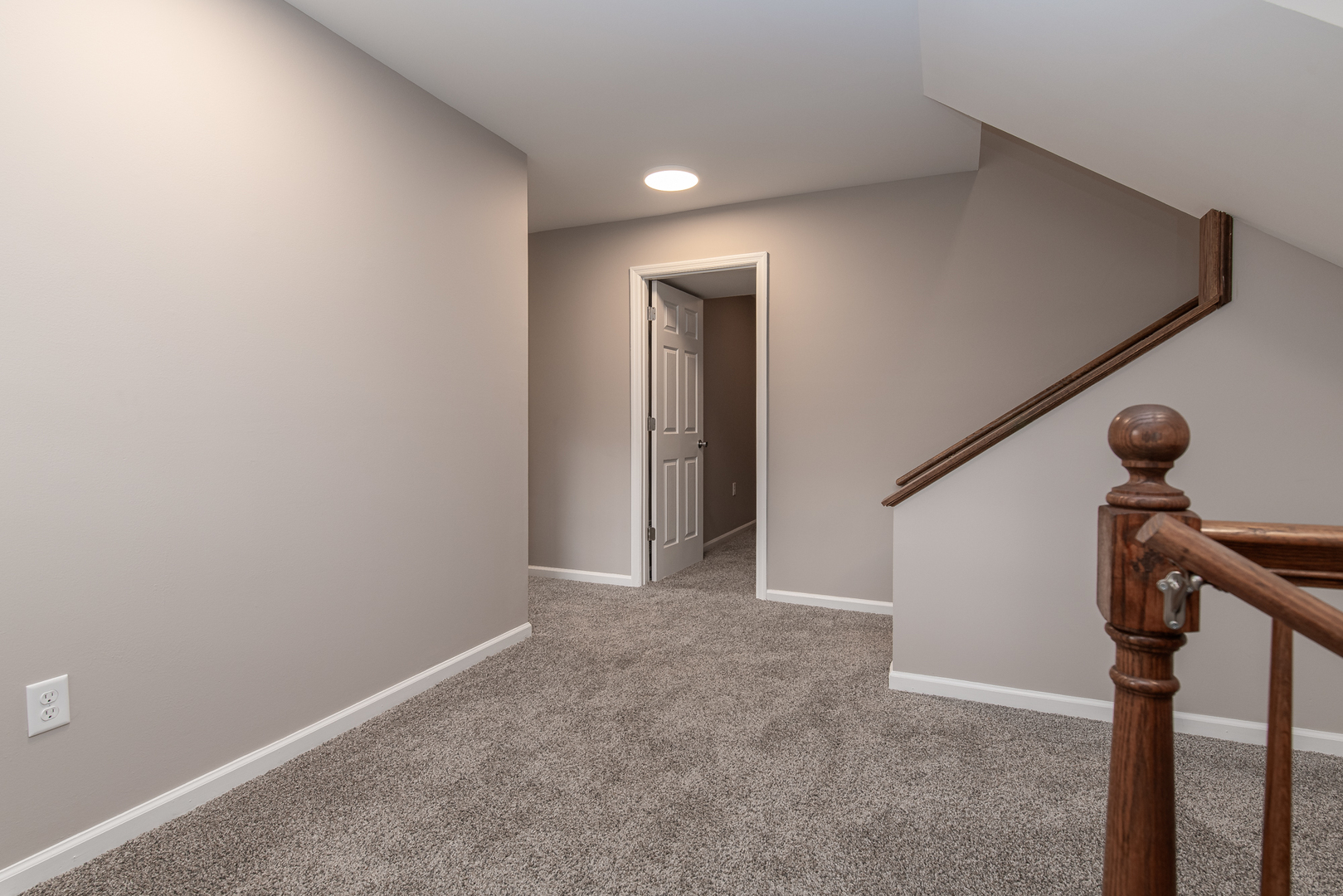 27517 W Ashland Avenue, Spring Grove, IL 60081