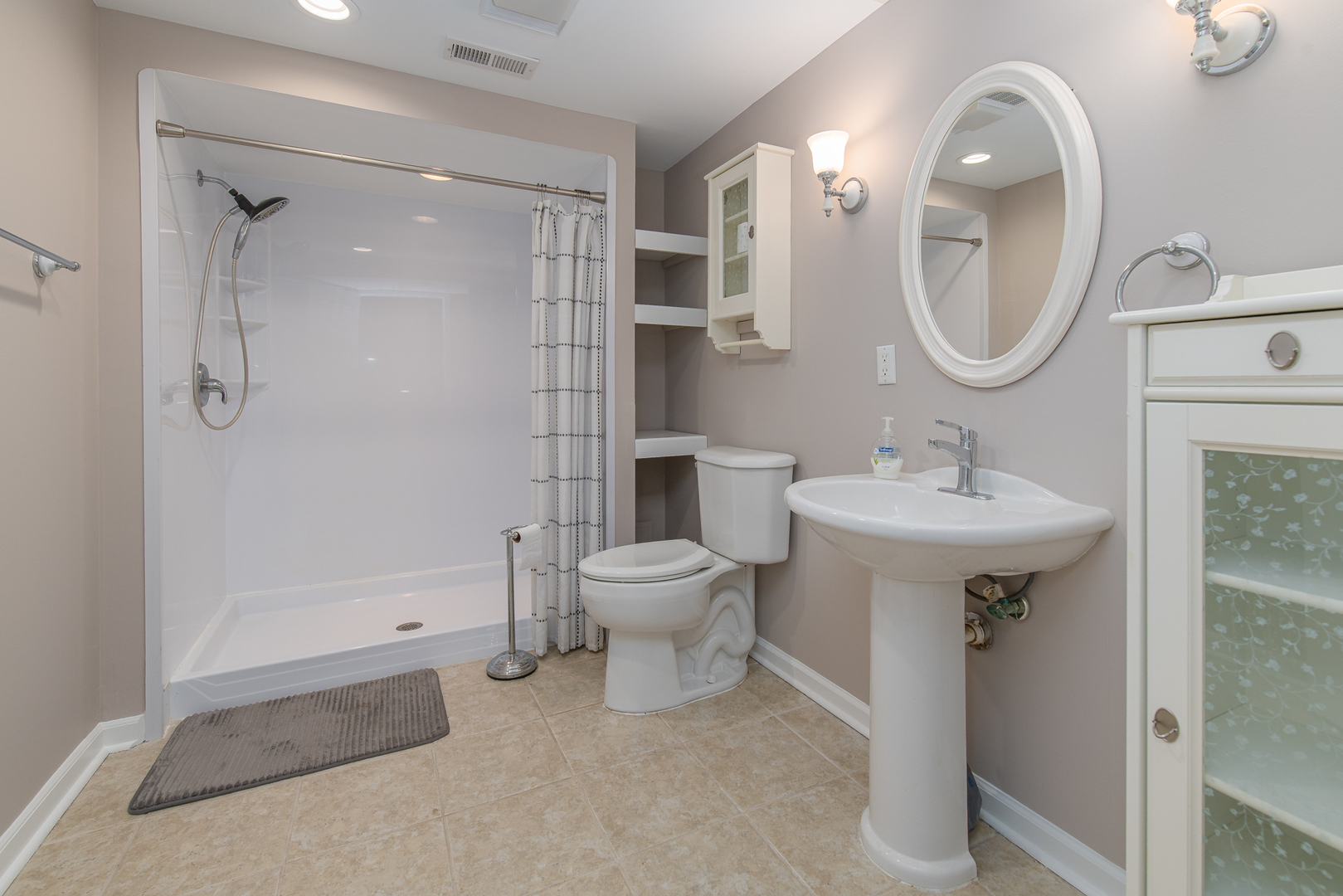 27517 W Ashland Avenue, Spring Grove, IL 60081