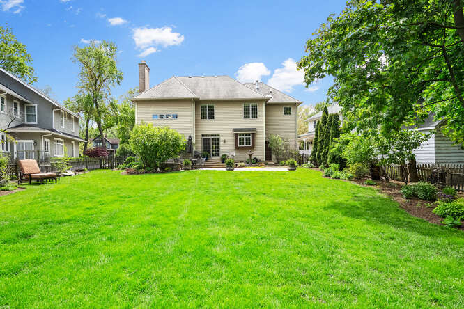 808 Maple Avenue, Downers Grove, IL 60515