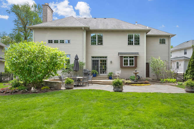 808 Maple Avenue, Downers Grove, IL 60515
