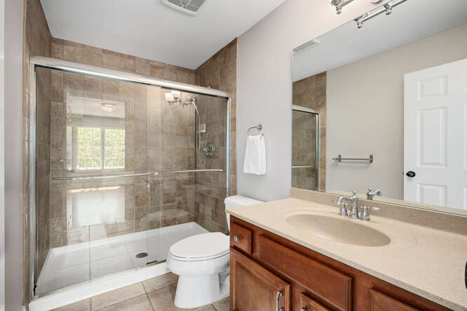 808 Maple Avenue, Downers Grove, IL 60515