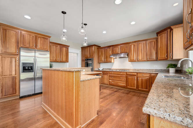 808 Maple Avenue, Downers Grove, IL 60515