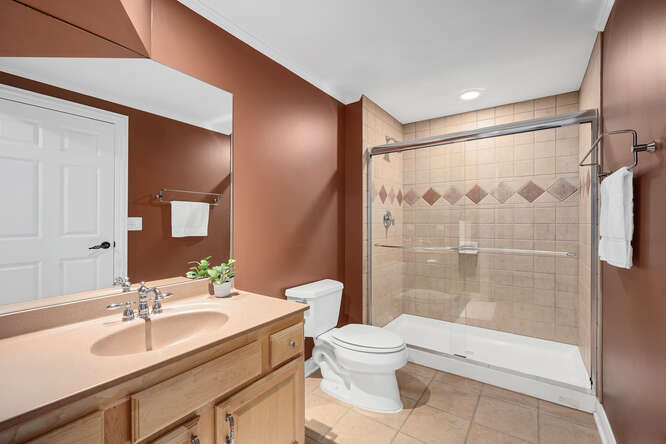 808 Maple Avenue, Downers Grove, IL 60515